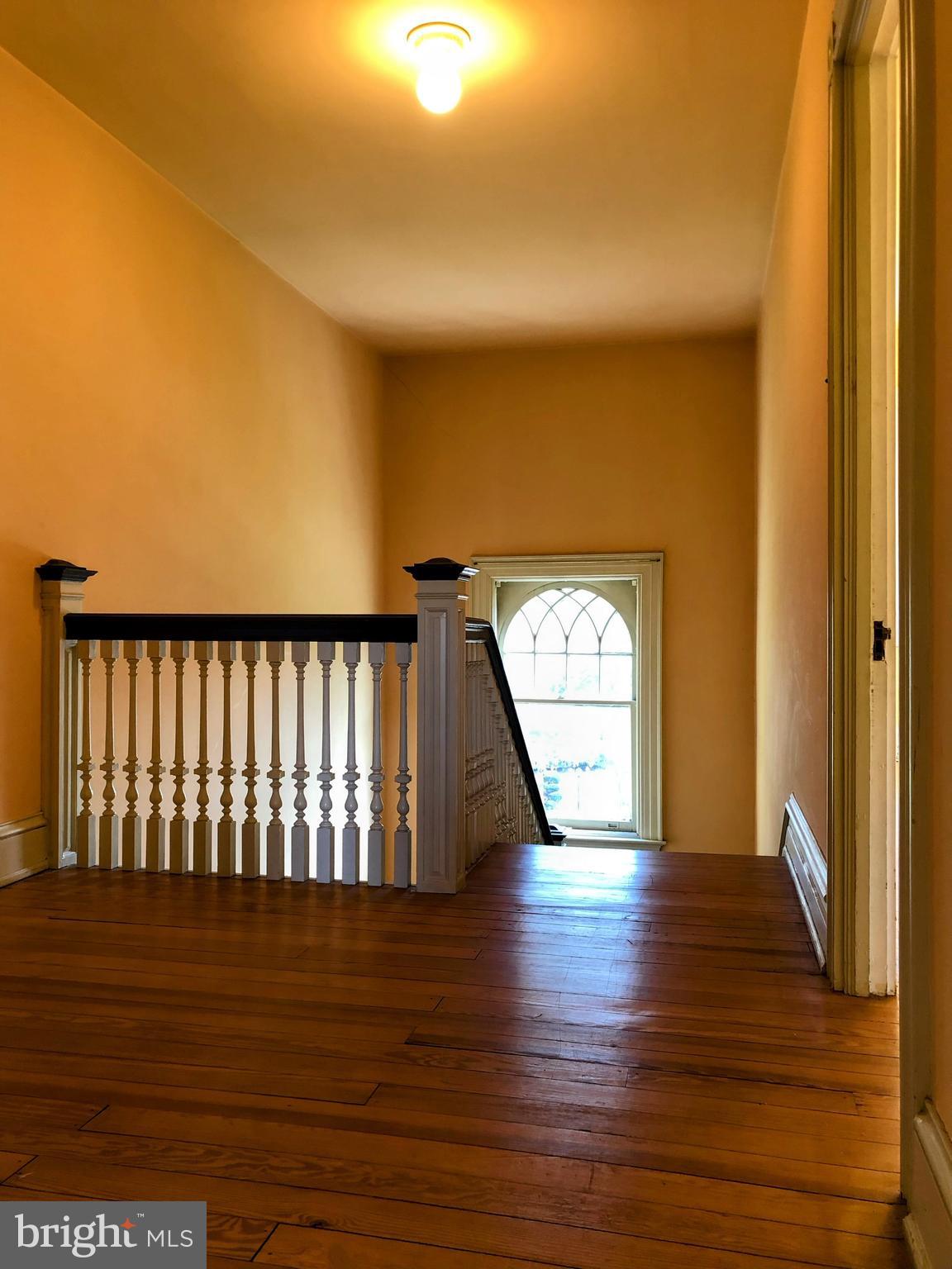 SCHOOL LANE HILLS - Residential