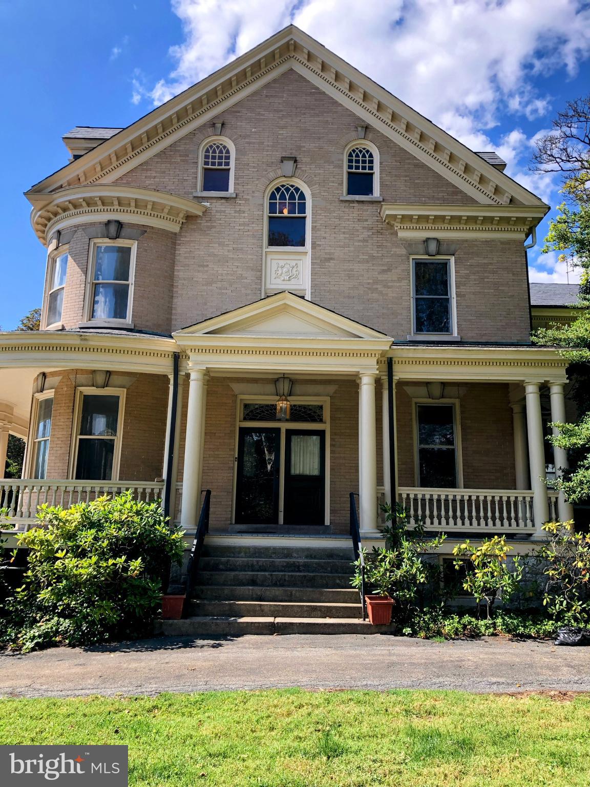 SCHOOL LANE HILLS - Residential