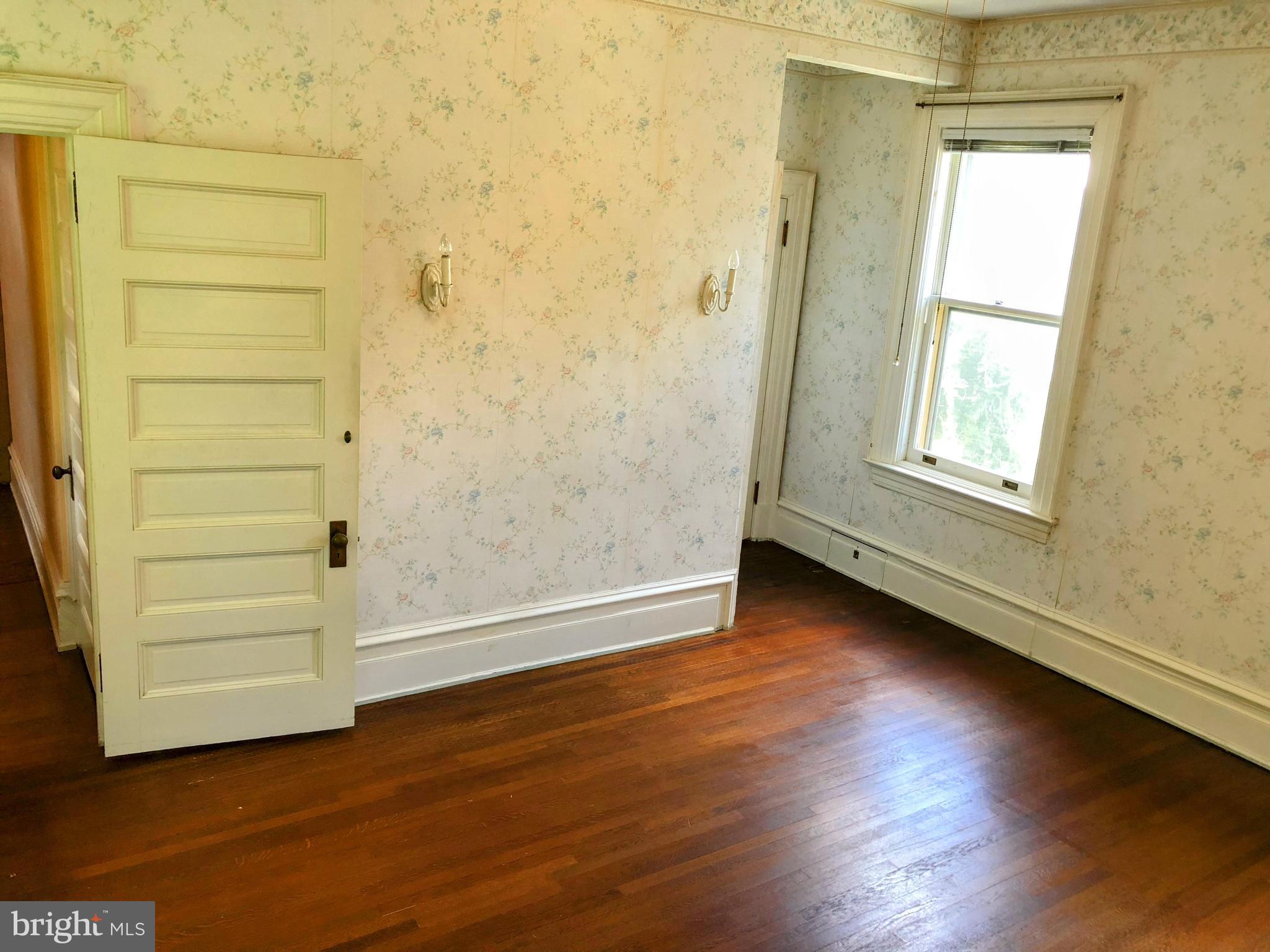 SCHOOL LANE HILLS - Residential