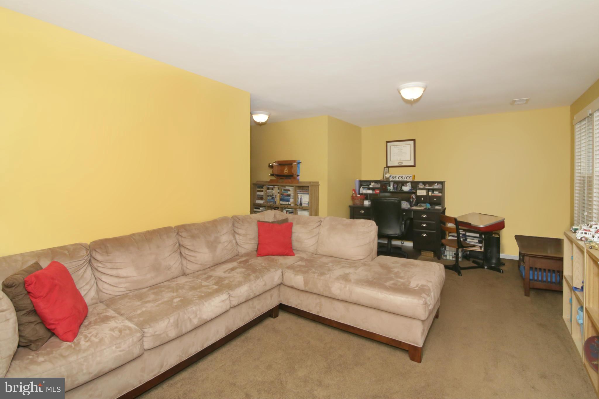 KINGSTOWNE - Residential Lease