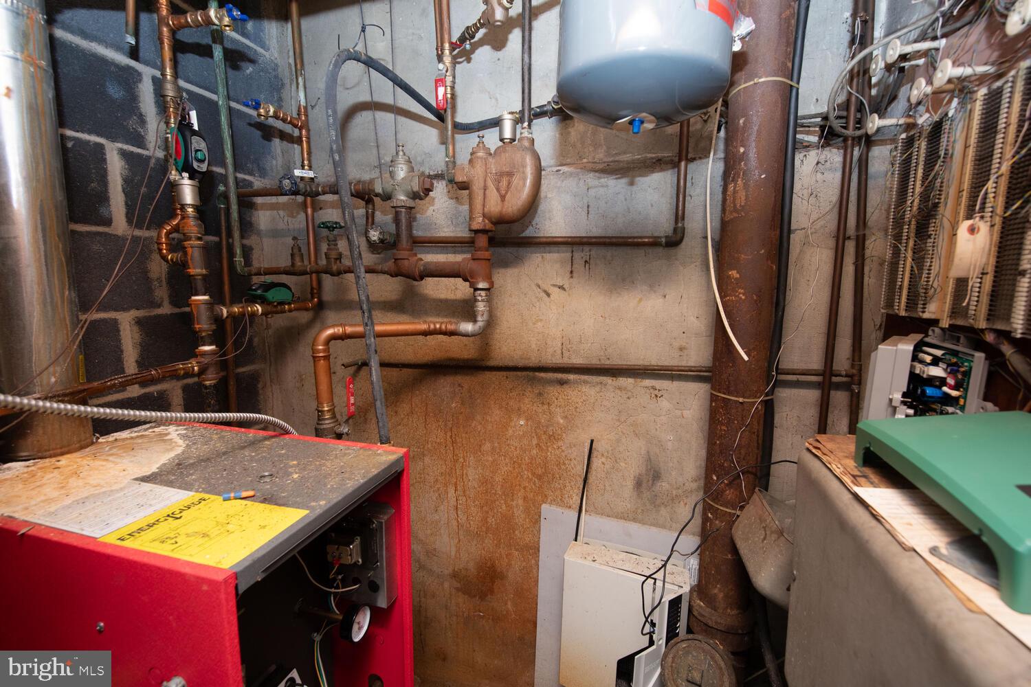 NORRISTOWN - Commercial Sale