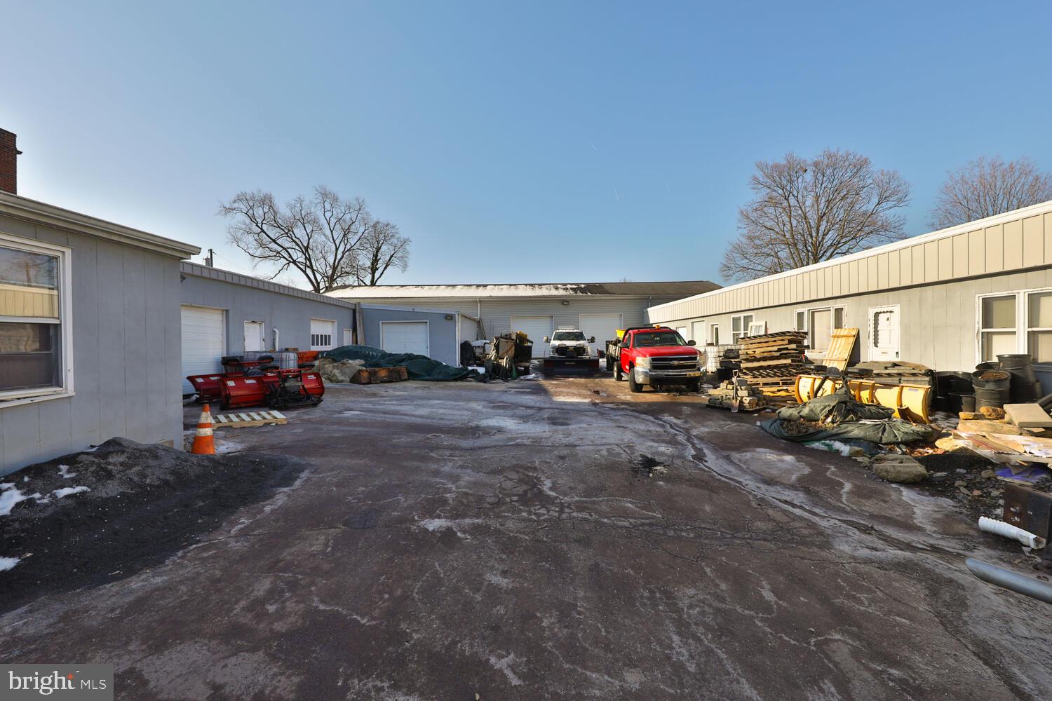 NORRISTOWN - Commercial Sale