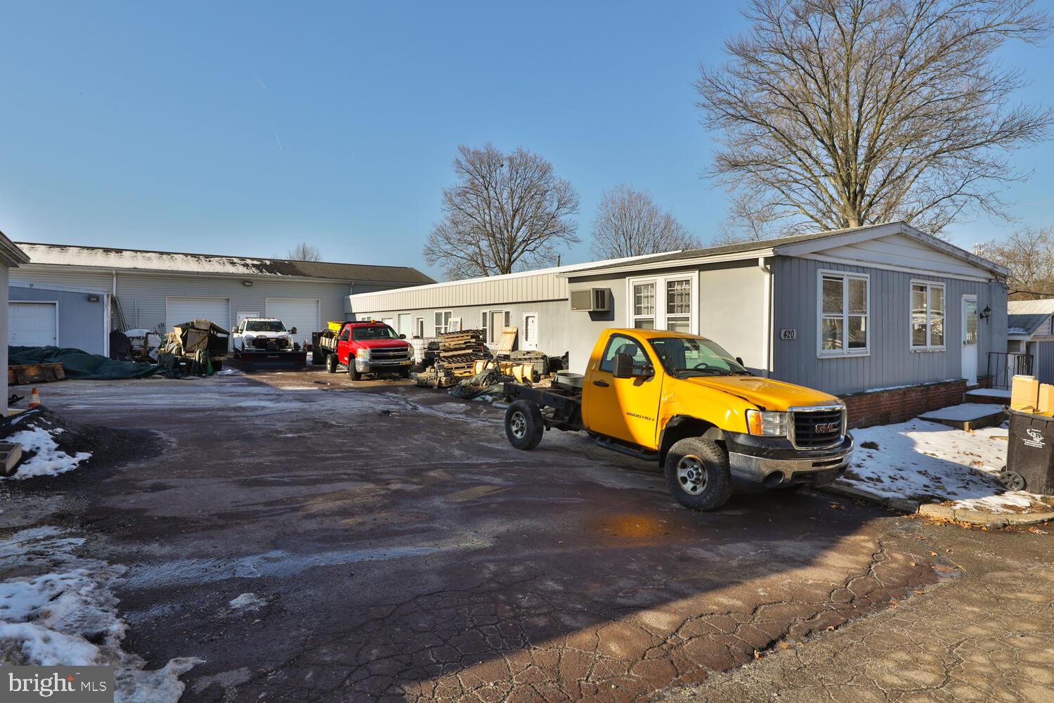 NORRISTOWN - Commercial Sale