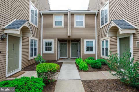 Condo For Sale - 1607 Society Place<br/> NEWTOWN, PA 18940
