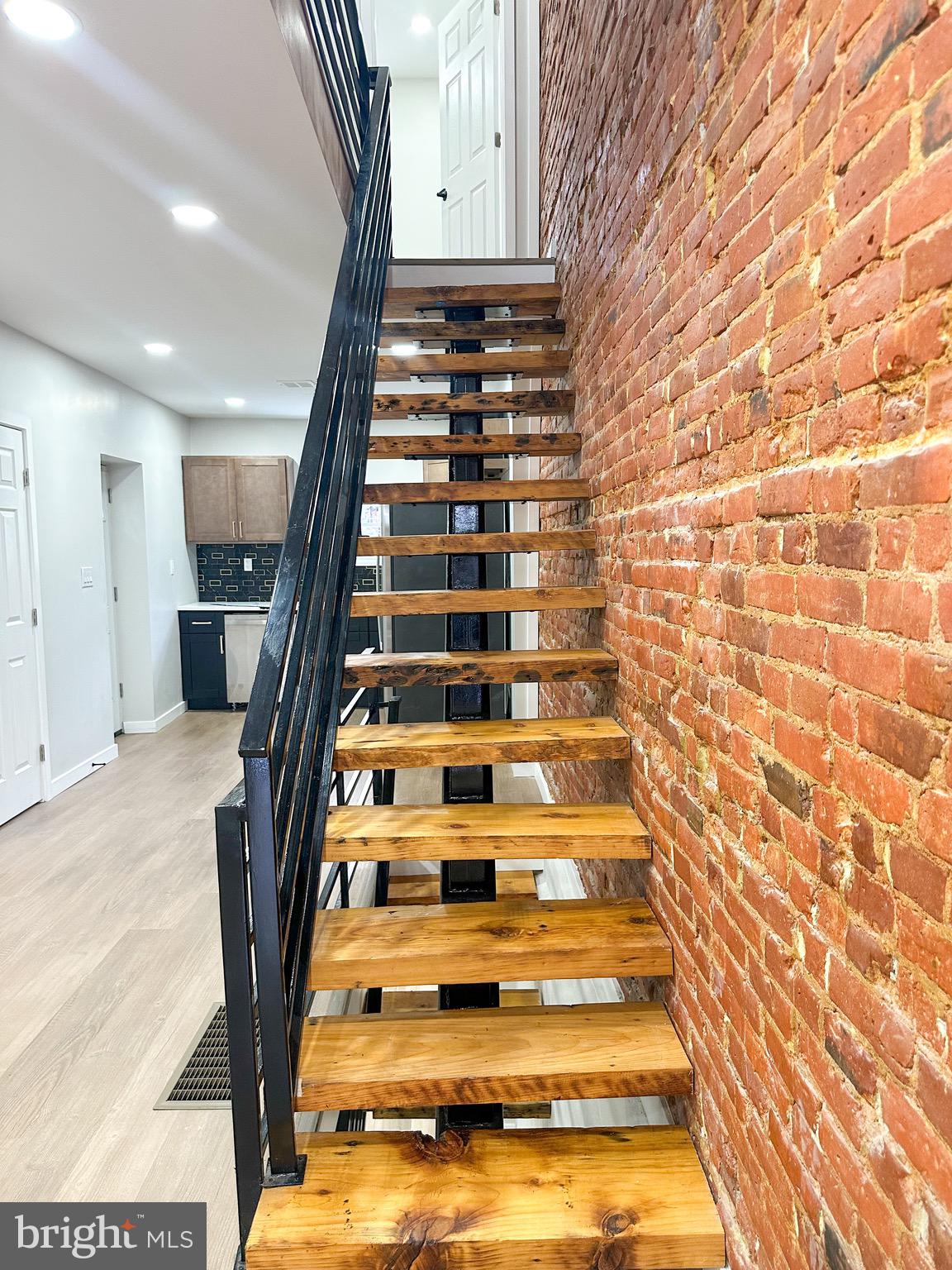 LOWER MOYAMENSING - Residential