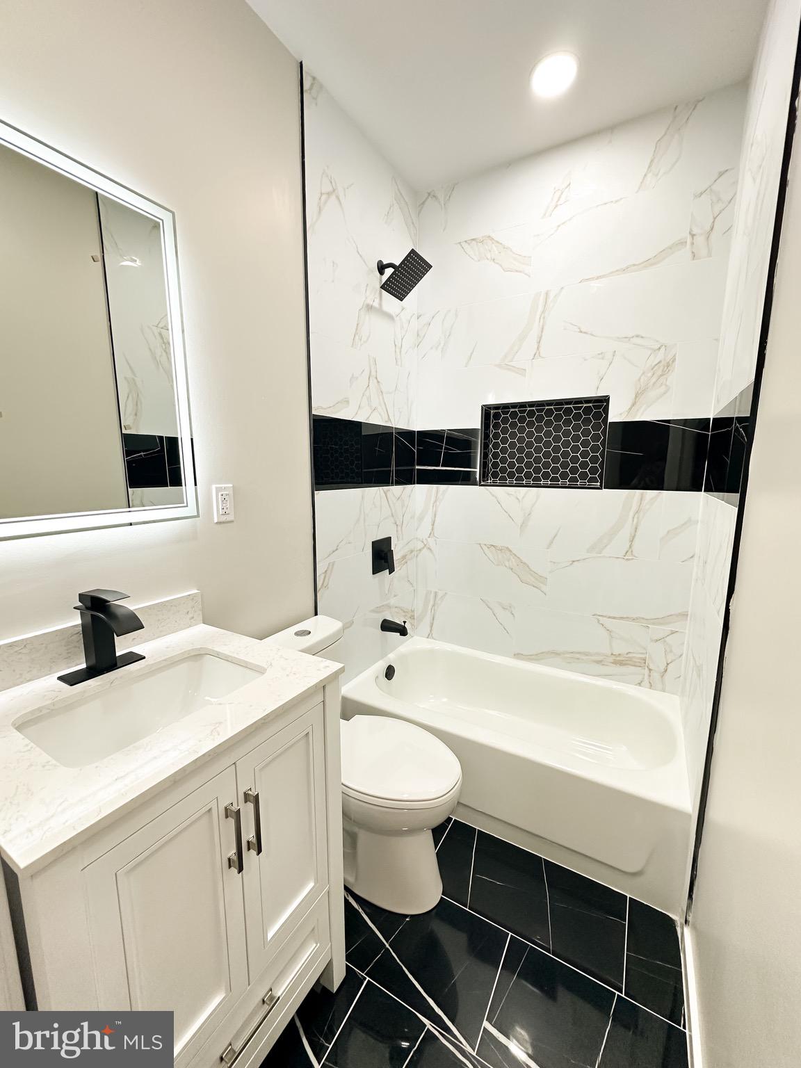 LOWER MOYAMENSING - Residential