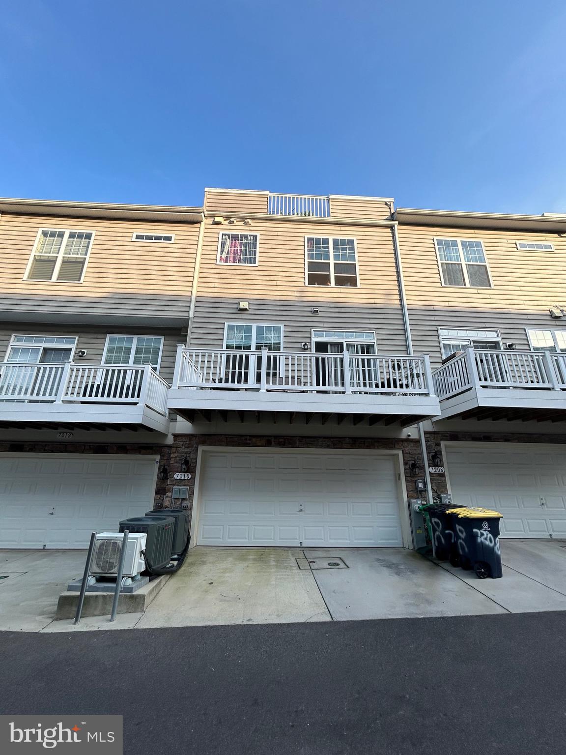 WOOD GLEN - Residential