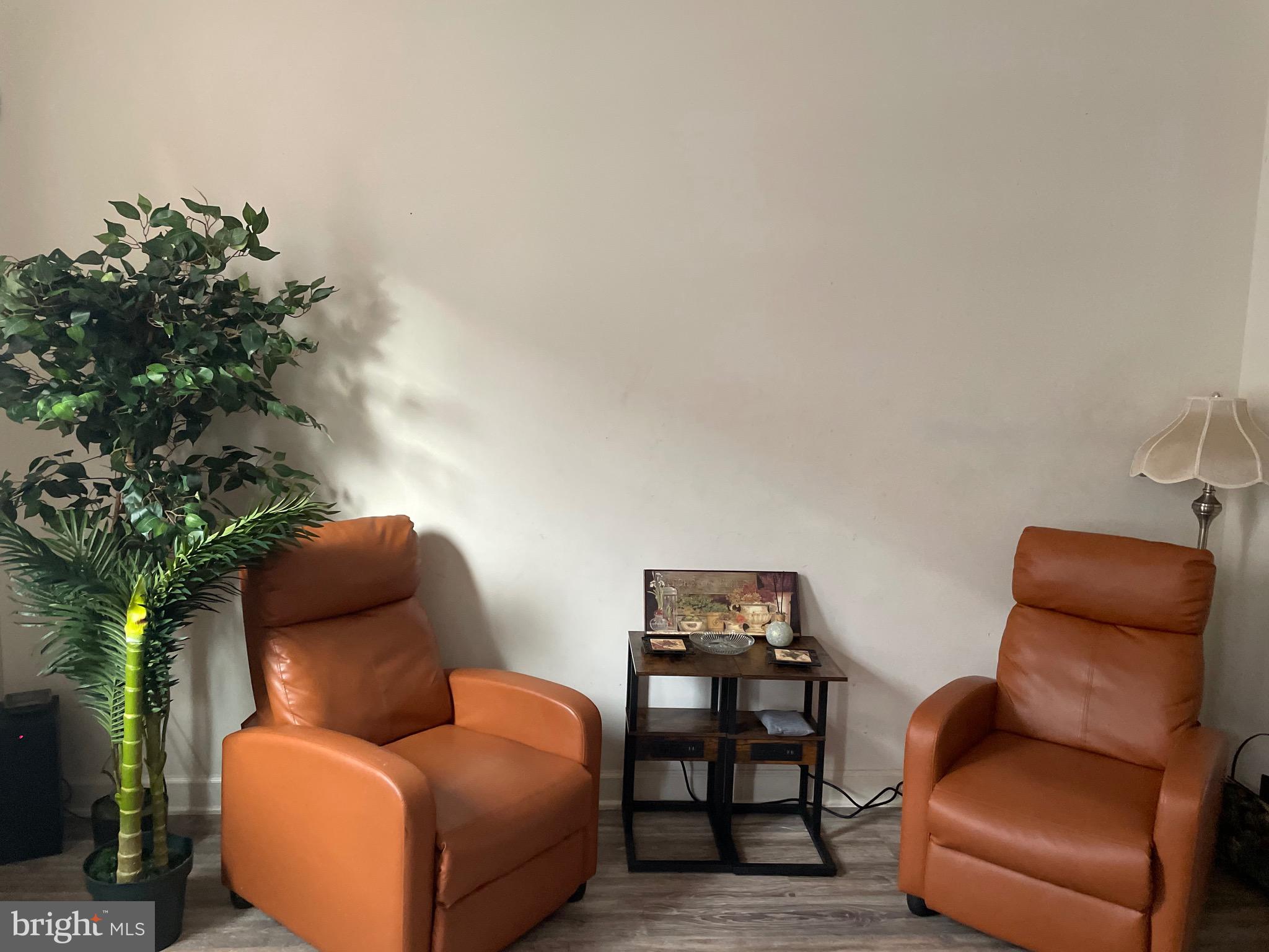 WOOD GLEN - Residential