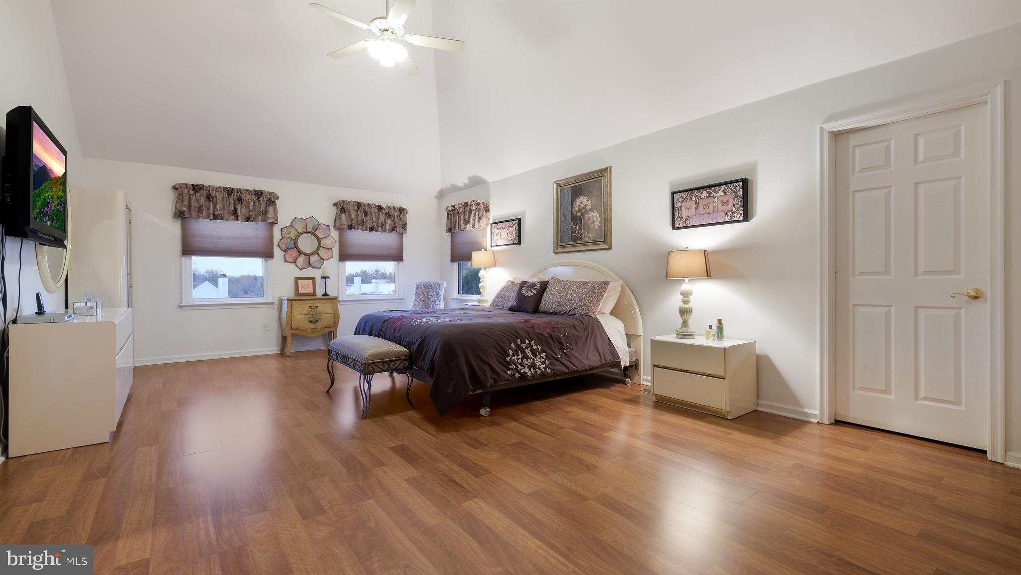 HUNTINGDON VALLEY - Residential