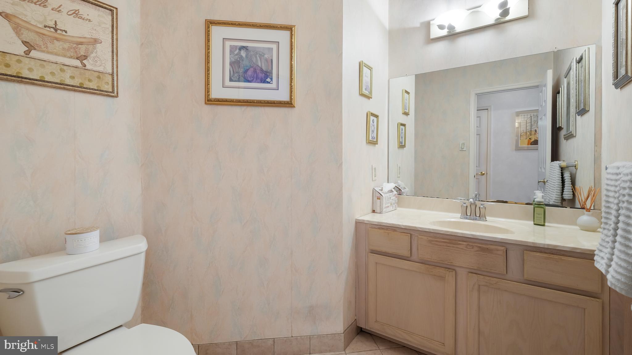 HUNTINGDON VALLEY - Residential