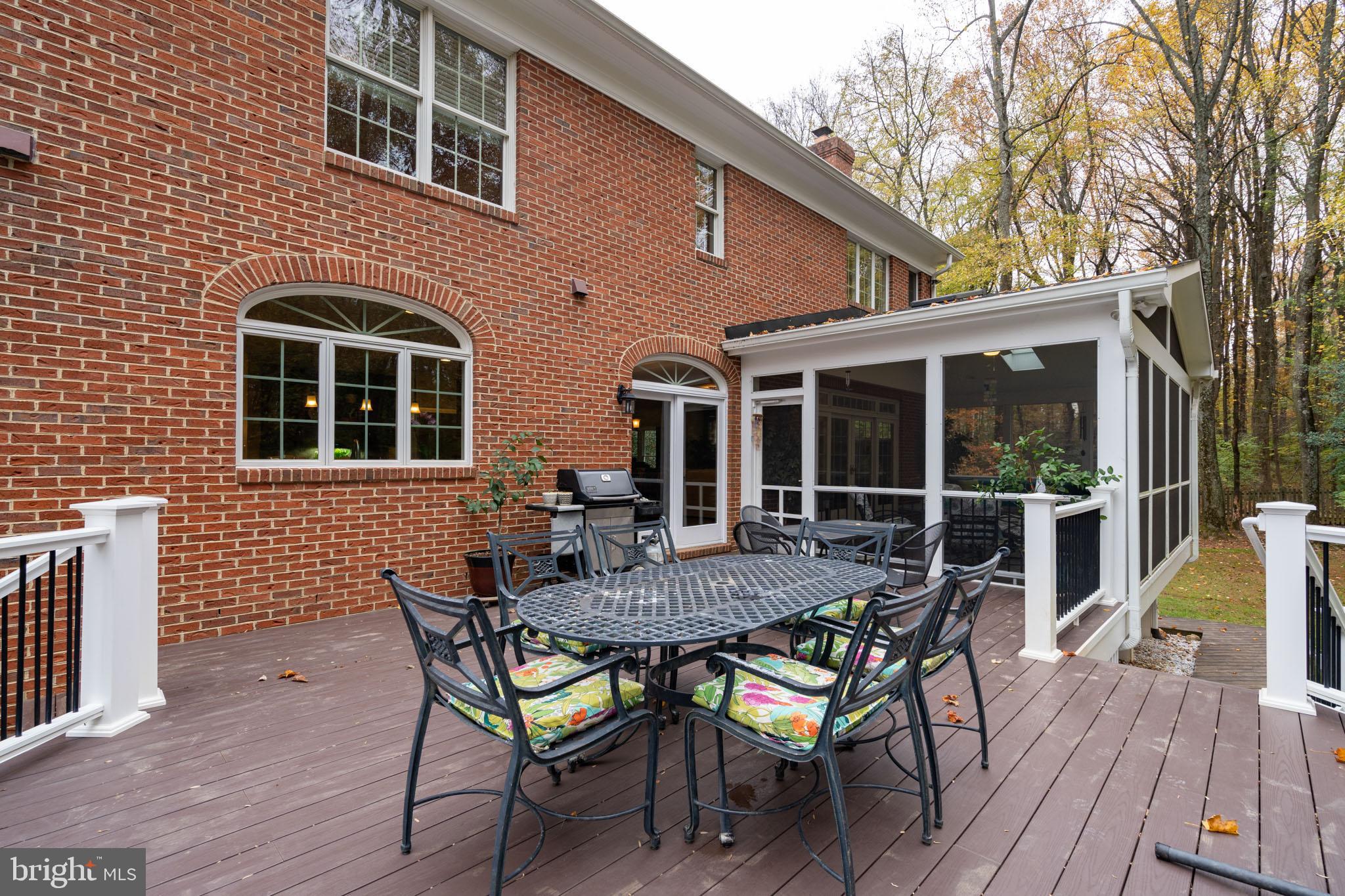 HUNTERBROOKE - Residential