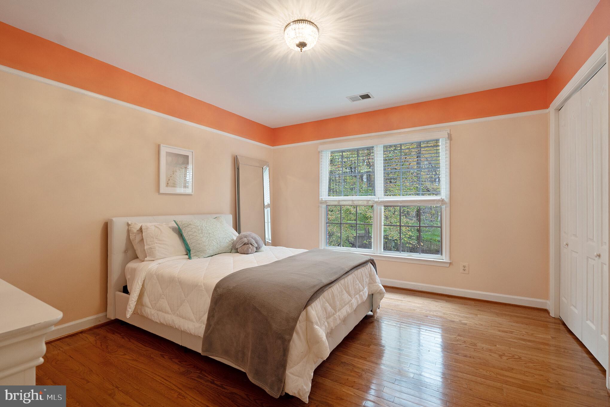 HUNTERBROOKE - Residential