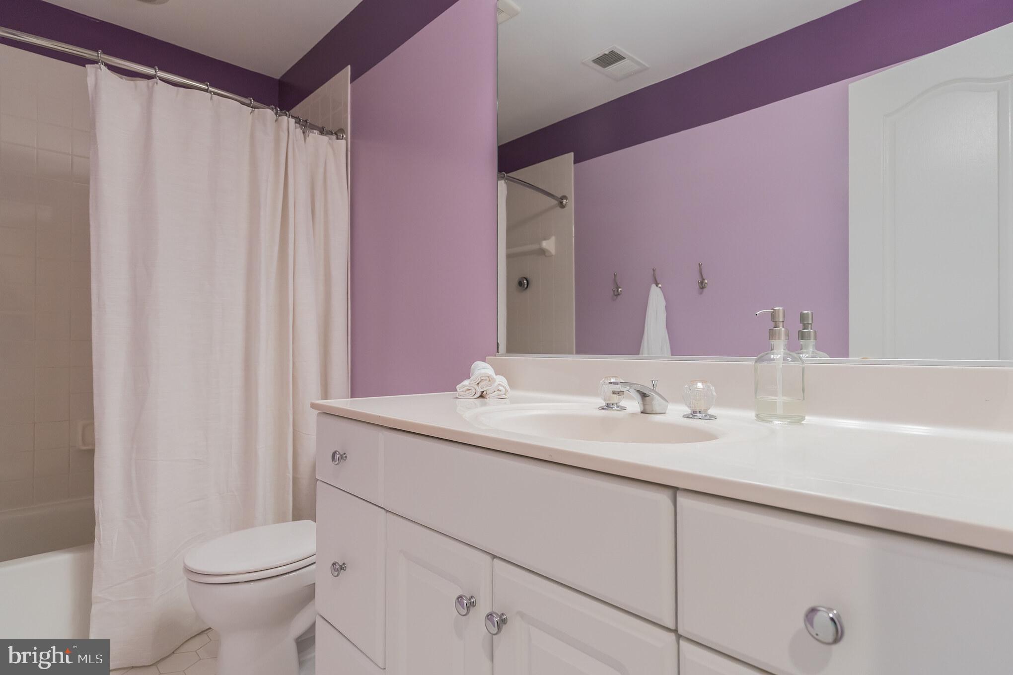 HUNTERBROOKE - Residential