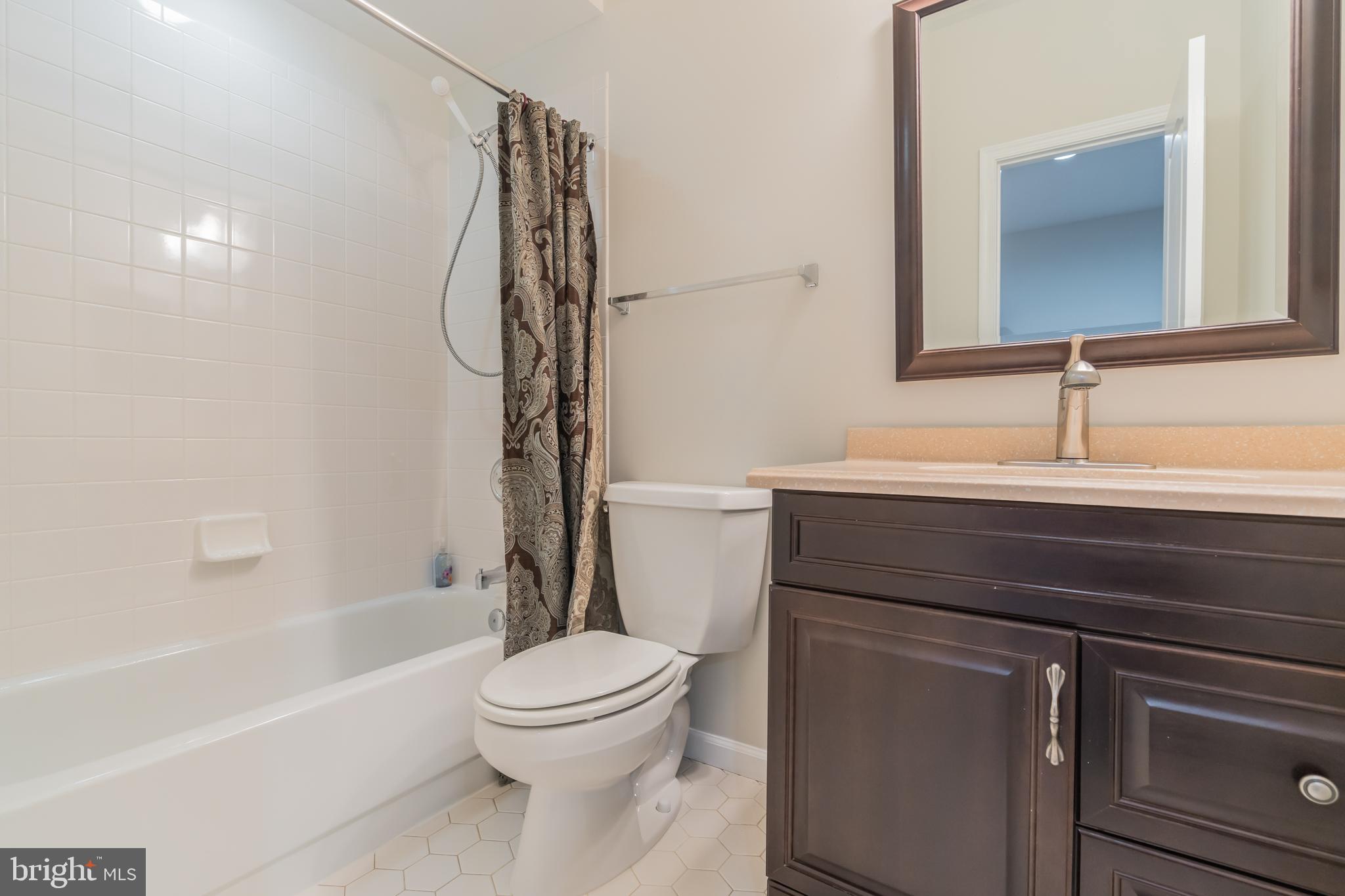 HUNTERBROOKE - Residential