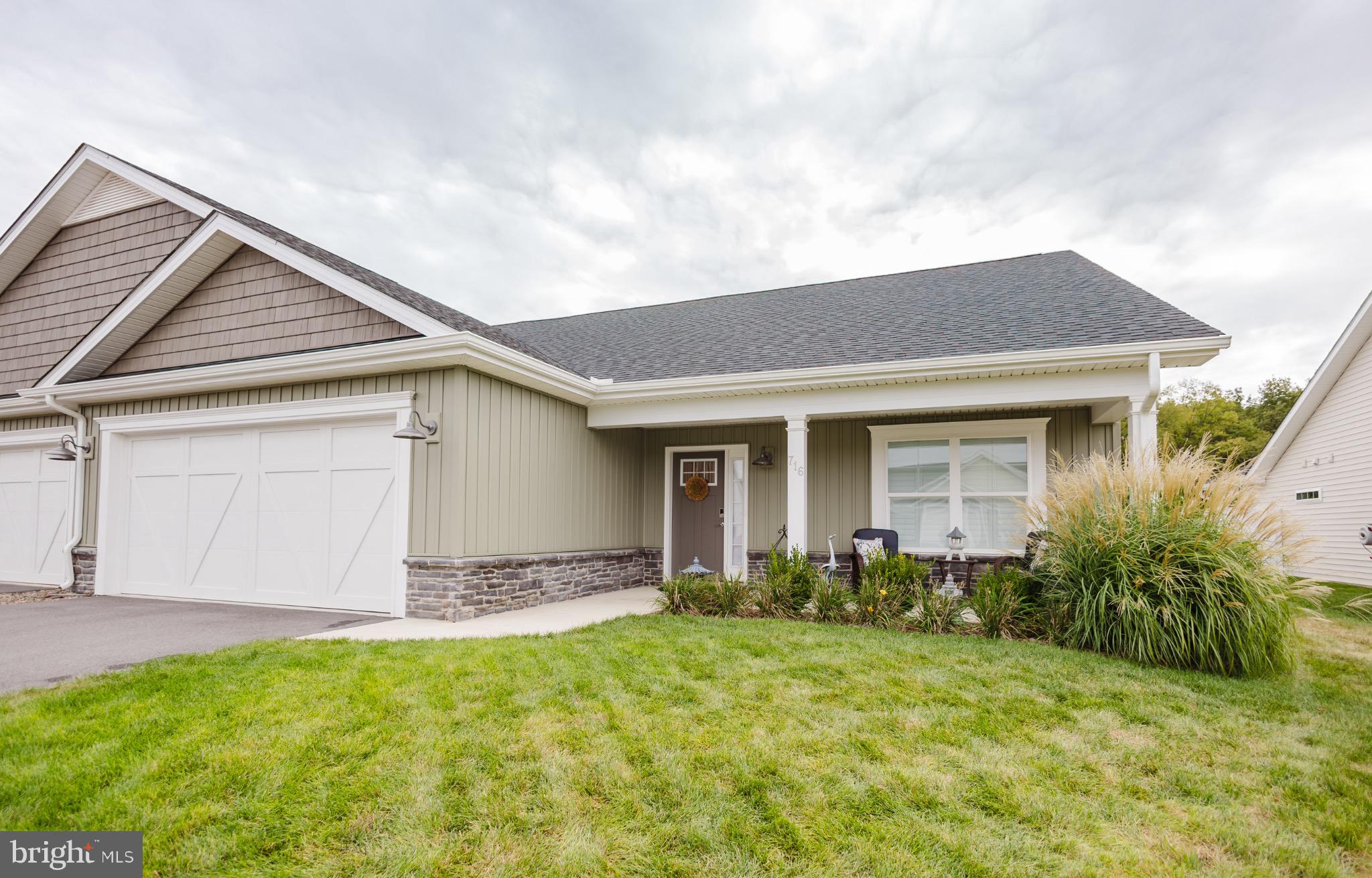 CARDINAL POINTE - Residential