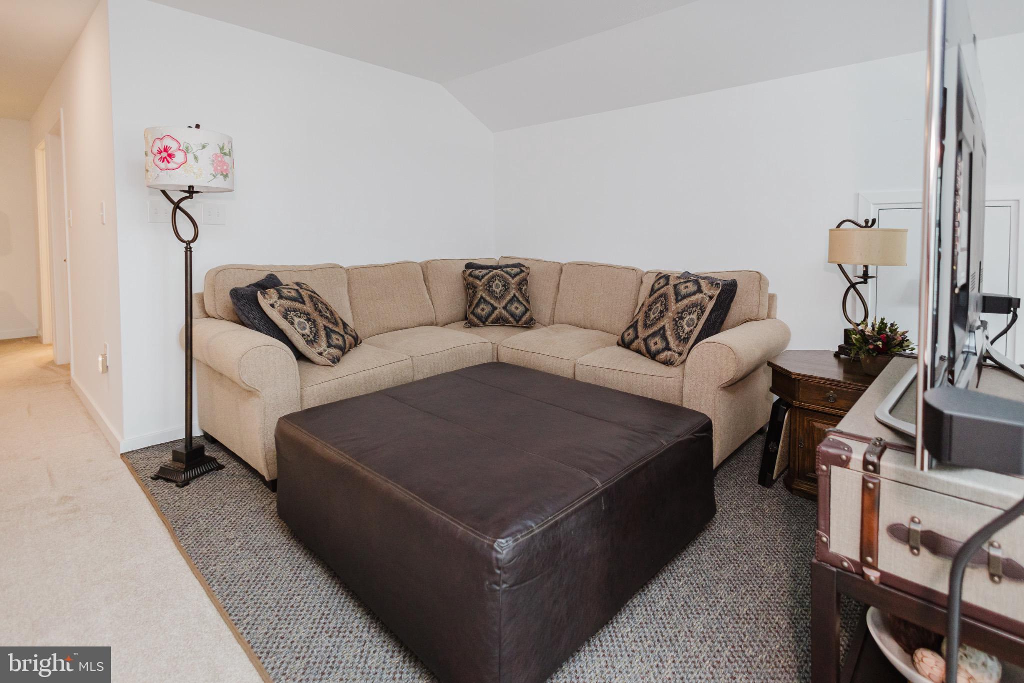 CARDINAL POINTE - Residential