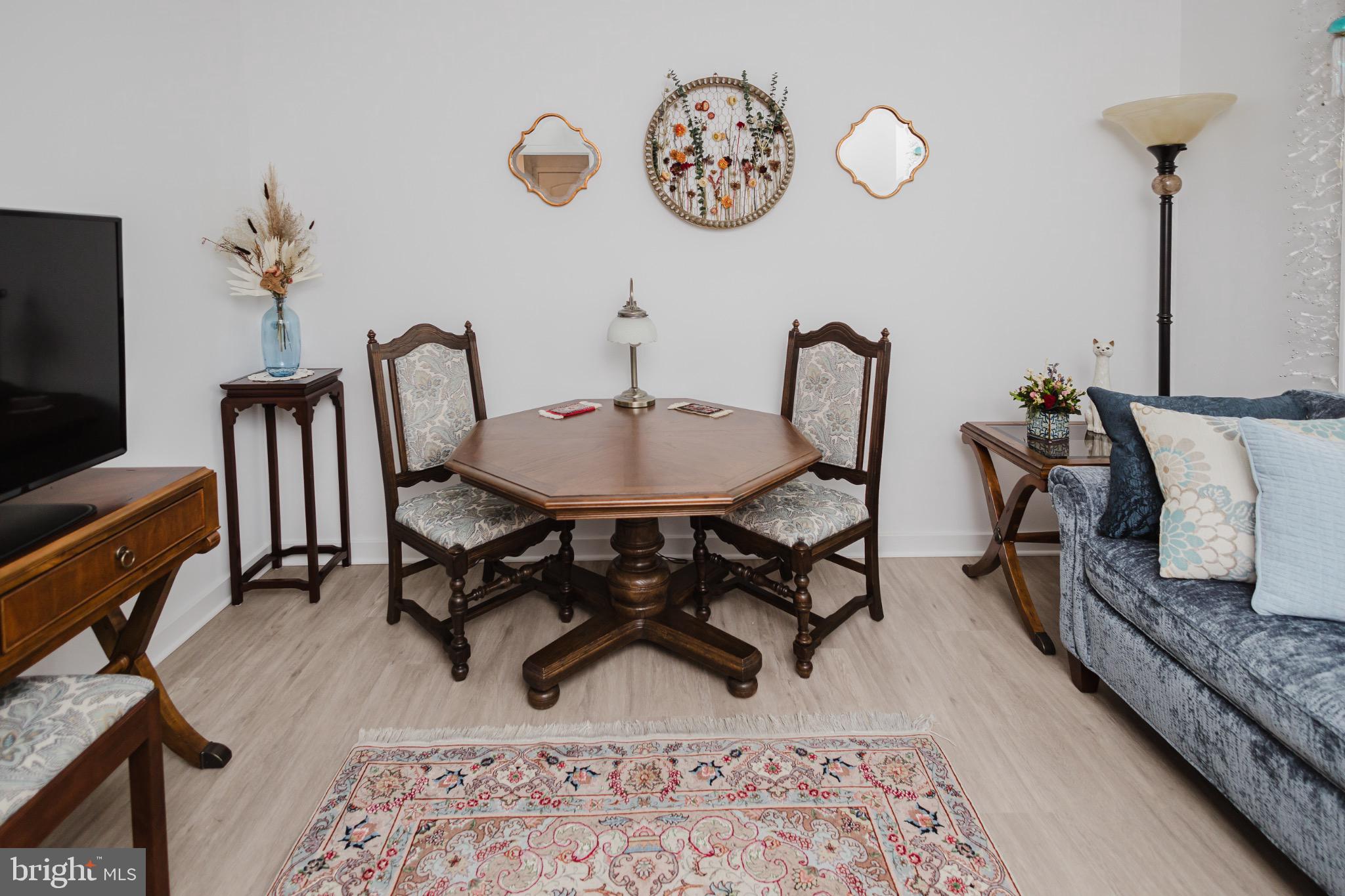 CARDINAL POINTE - Residential