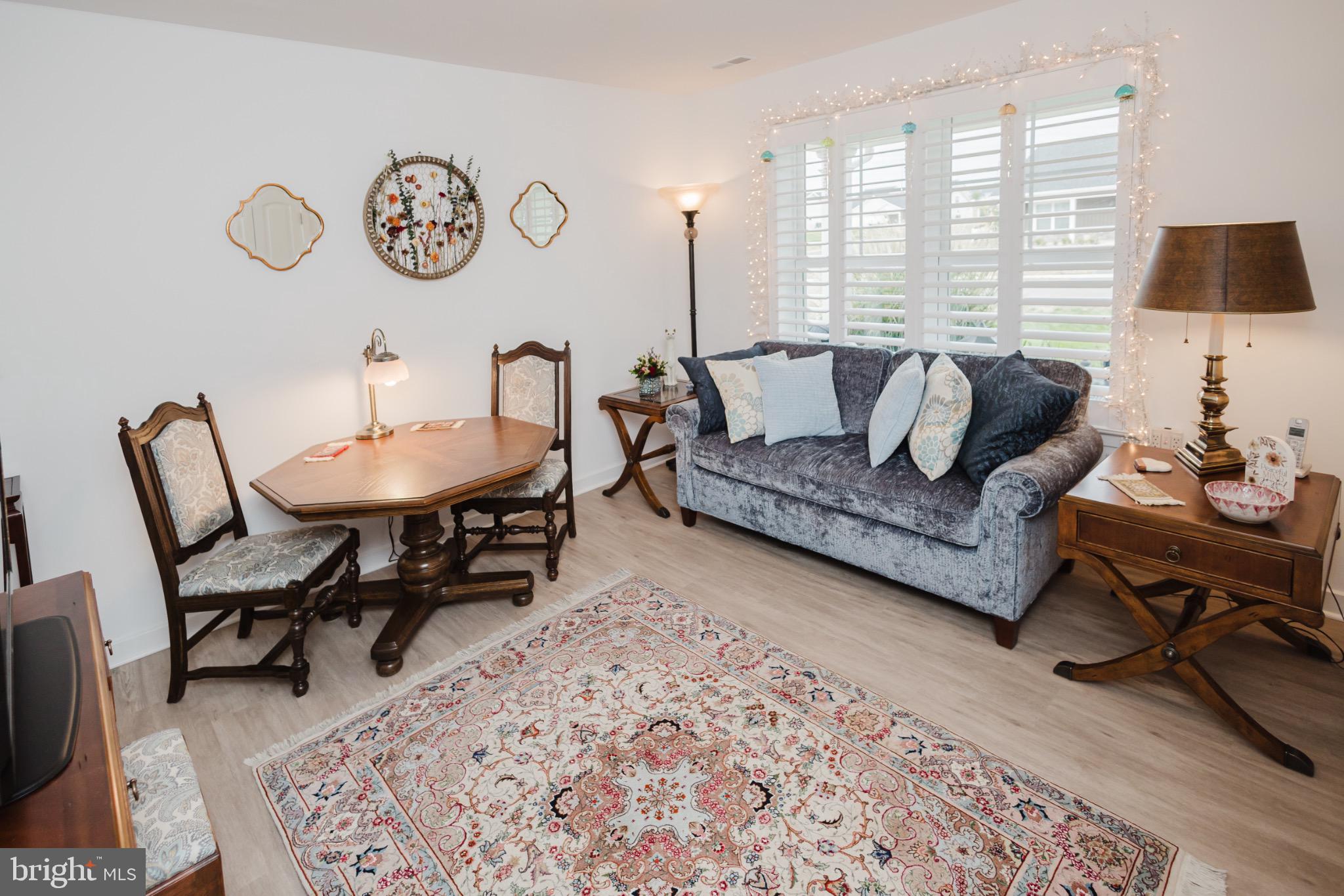 CARDINAL POINTE - Residential