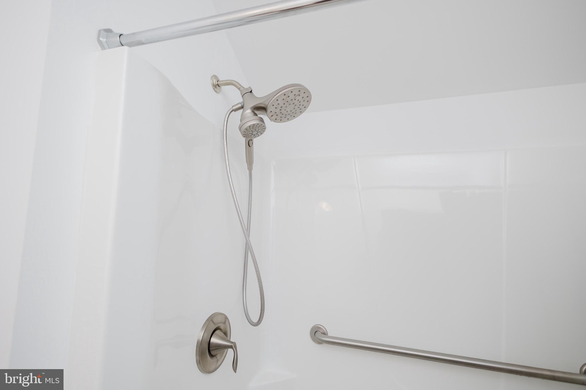 CARDINAL POINTE - Residential