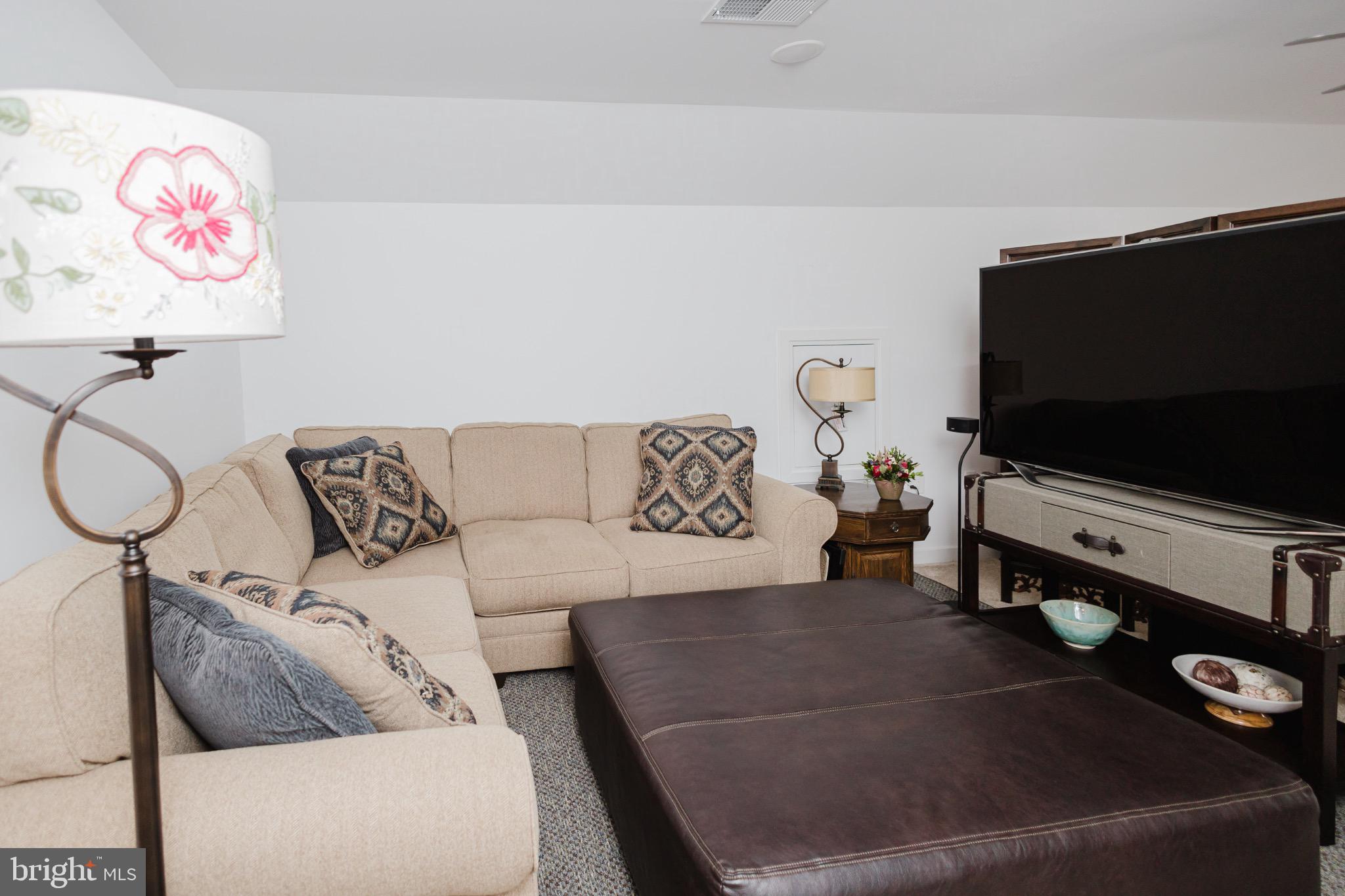 CARDINAL POINTE - Residential