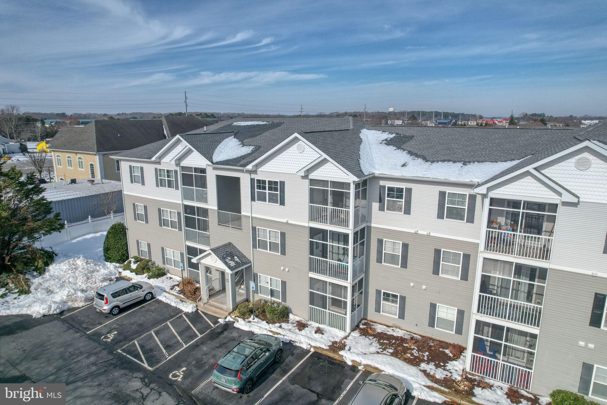 VILLAS AT BAY CROSSING - Residential