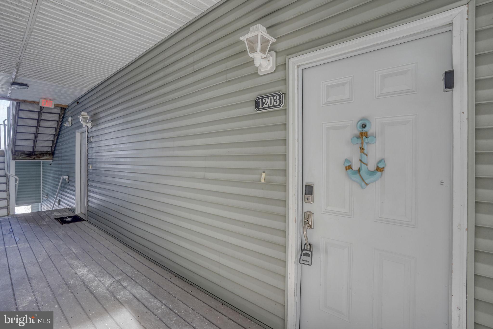 VILLAS AT BAY CROSSING - Residential