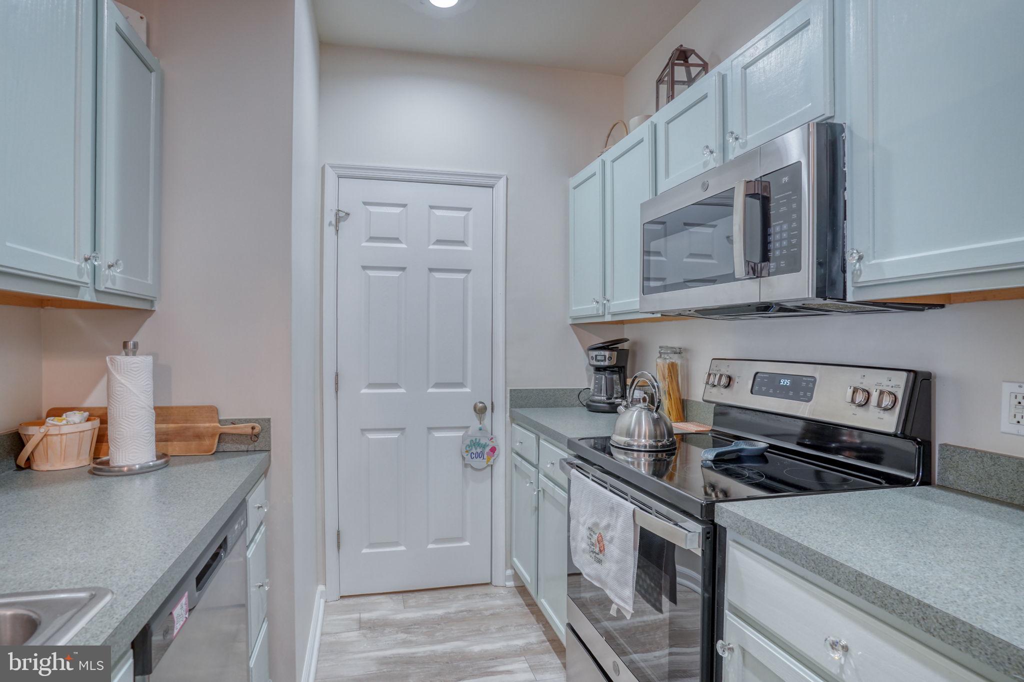 VILLAS AT BAY CROSSING - Residential