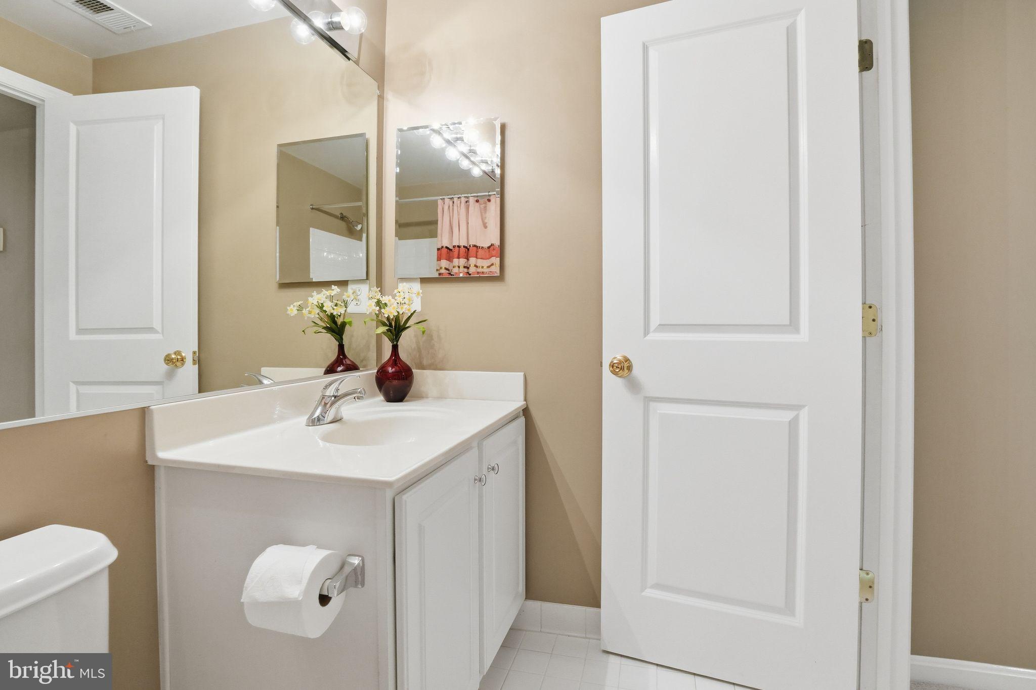 MADISON CRESCENT CONDOMINIUM - Residential