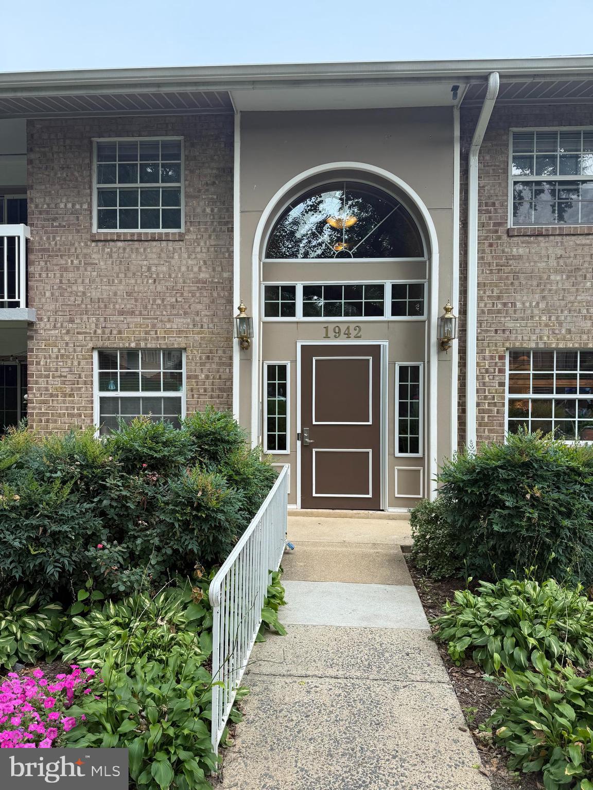 1942 KENNEDY DRIVE 201