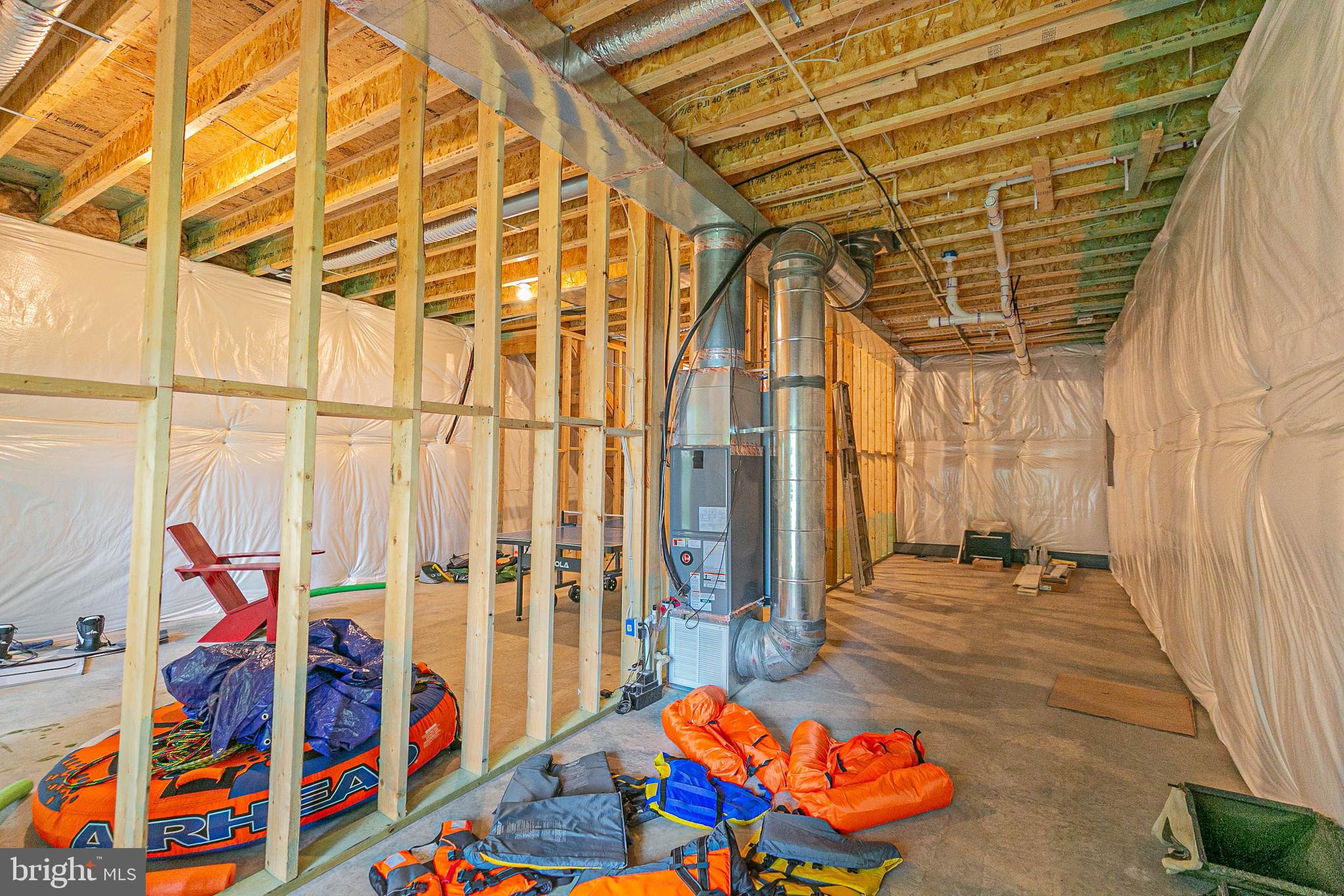 LAKE CAROLINE - Residential