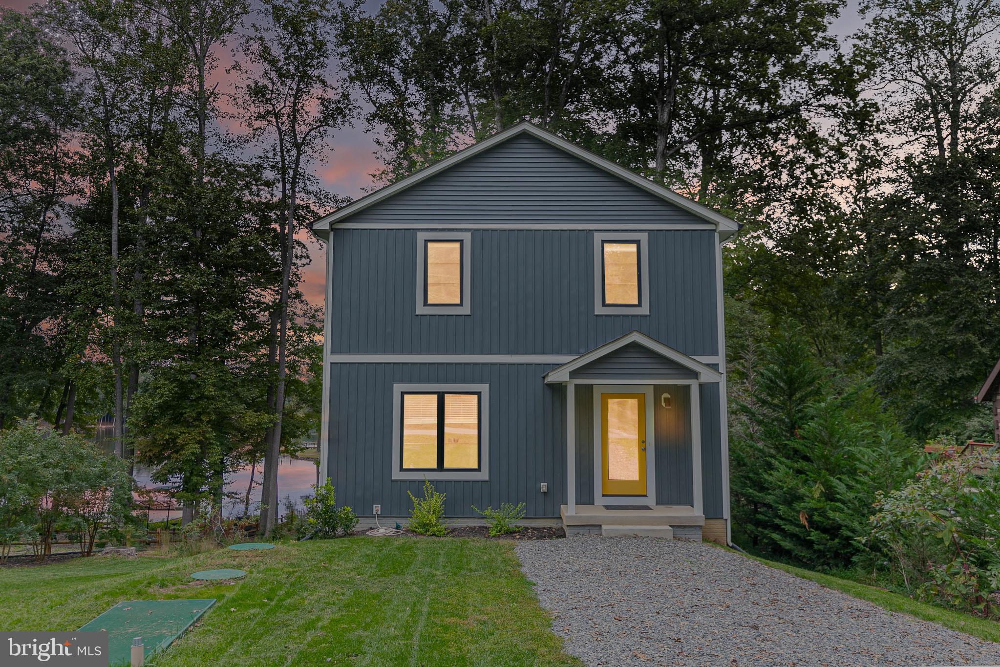 LAKE CAROLINE - Residential