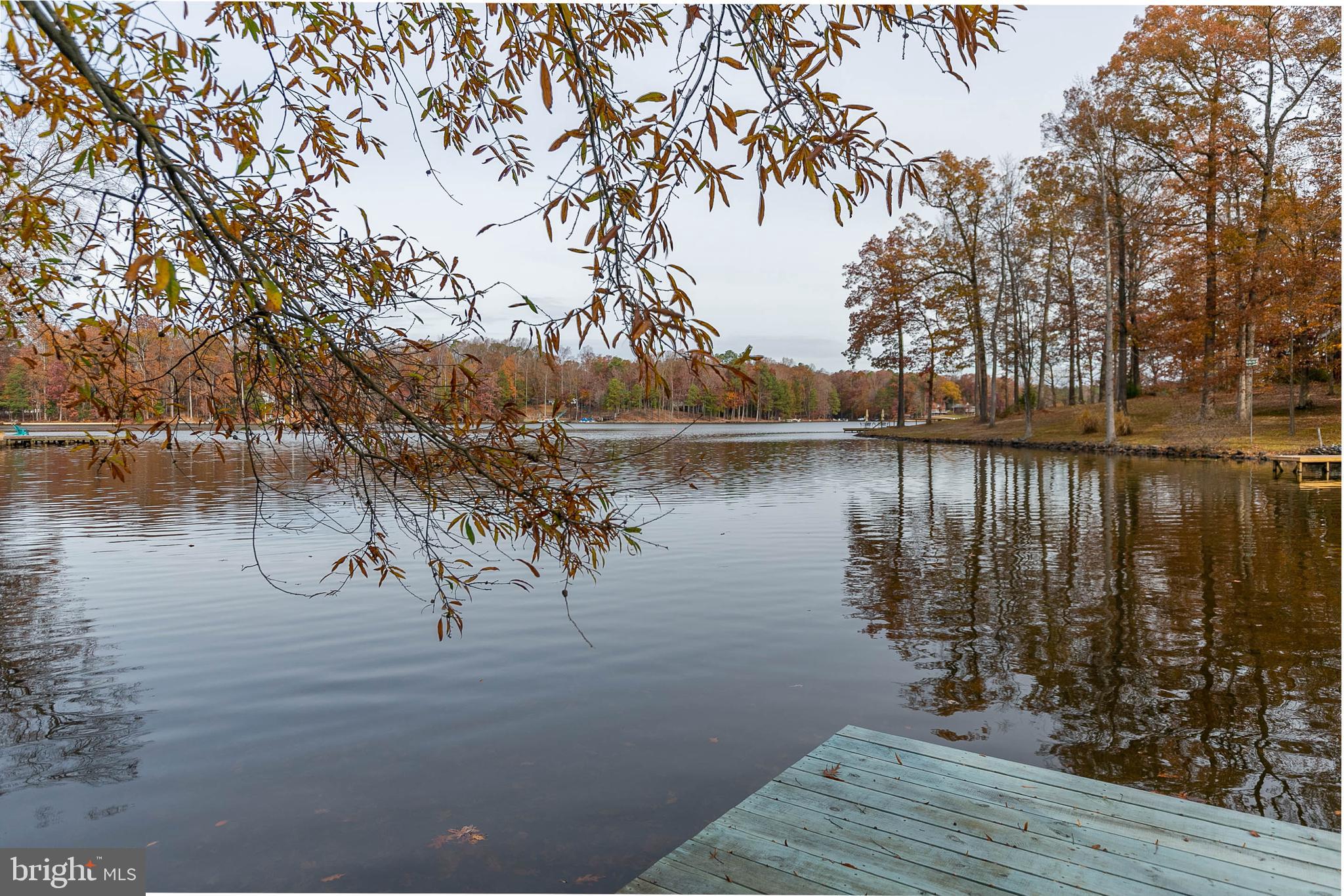 LAKE CAROLINE - Residential