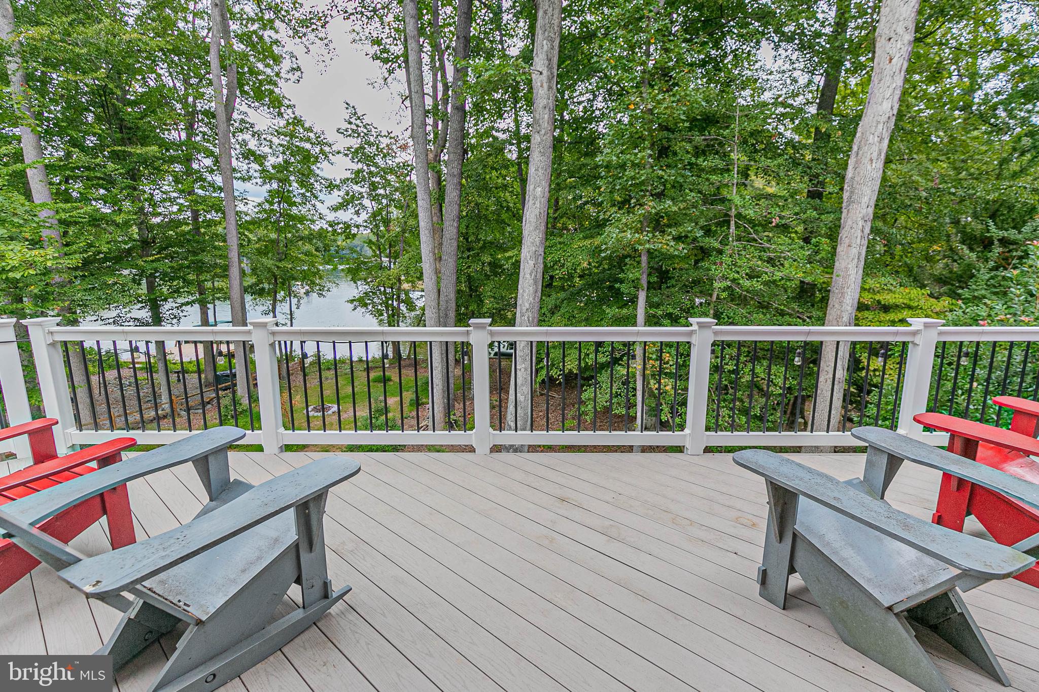 LAKE CAROLINE - Residential