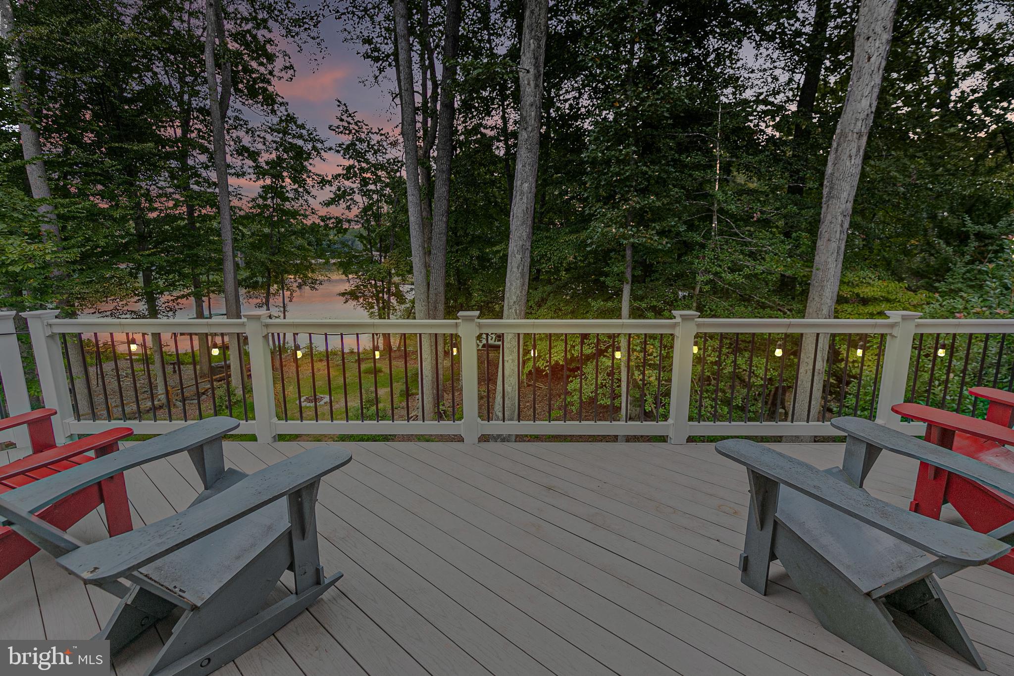 LAKE CAROLINE - Residential