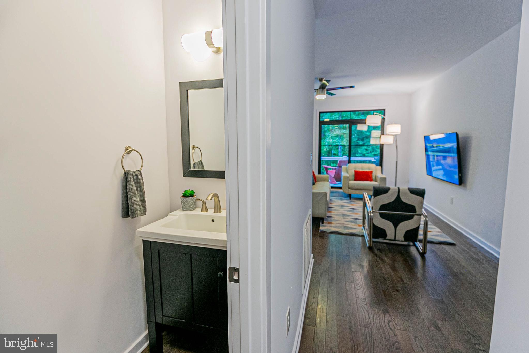 LAKE CAROLINE - Residential