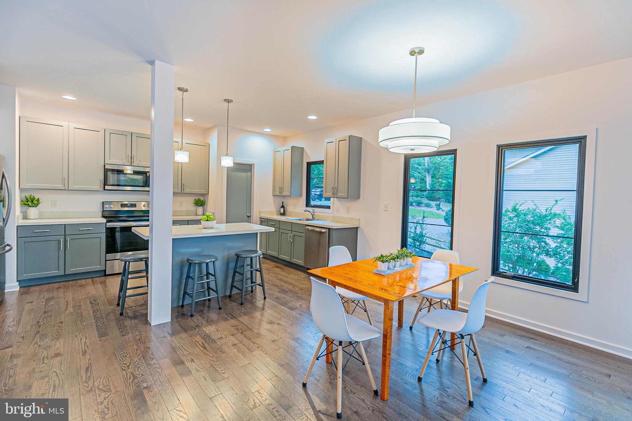 LAKE CAROLINE - Residential