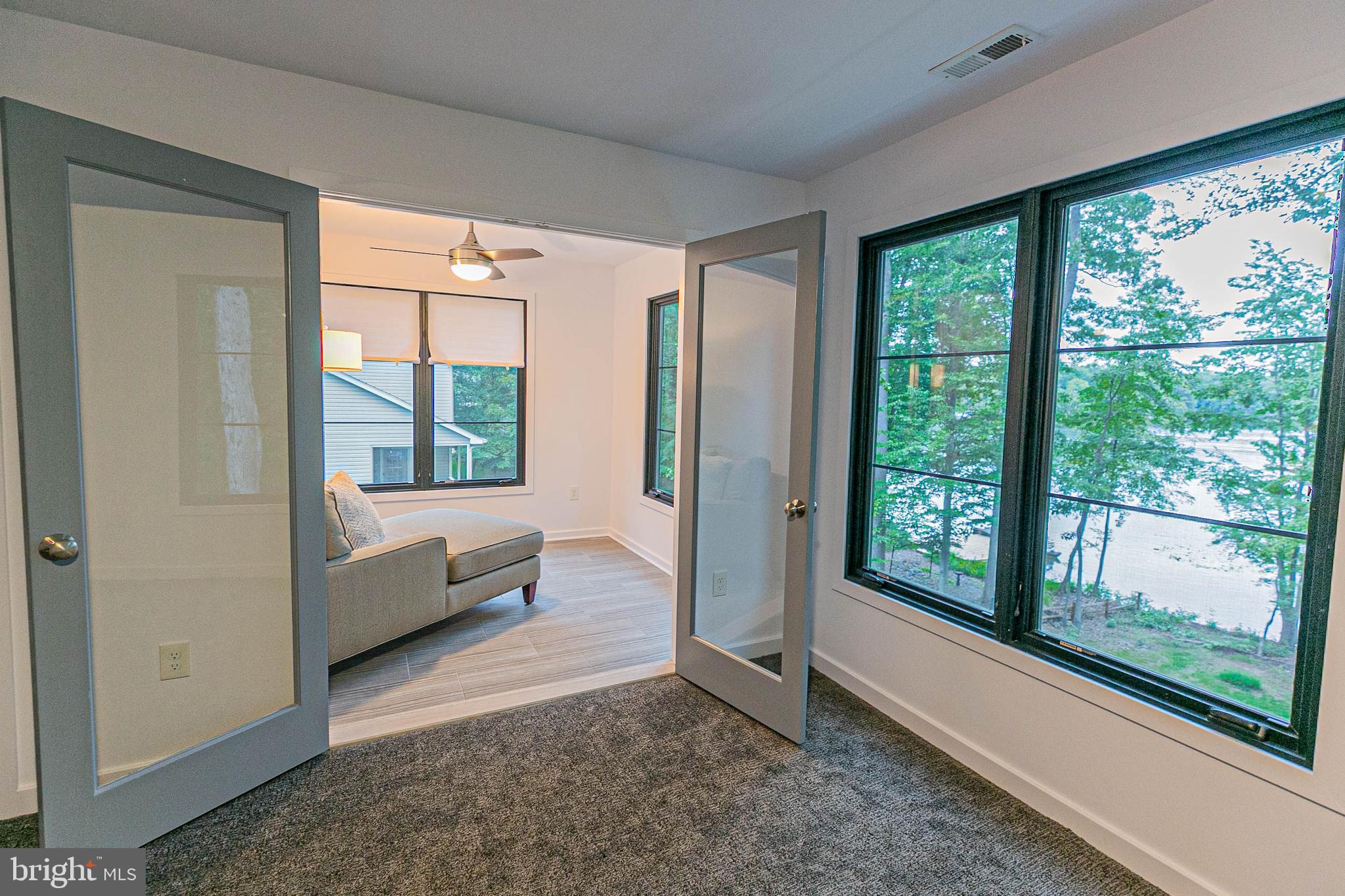 LAKE CAROLINE - Residential