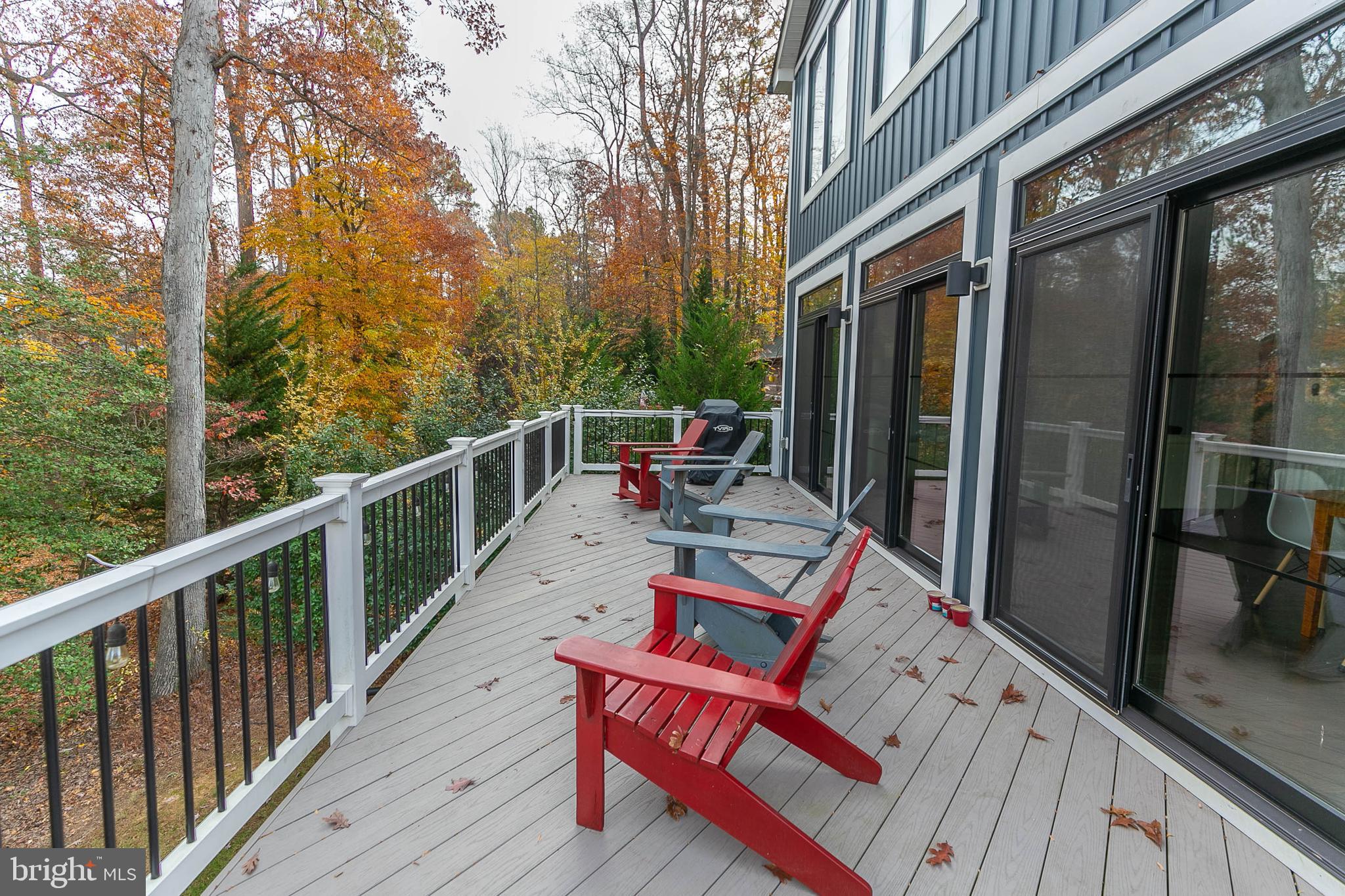 LAKE CAROLINE - Residential