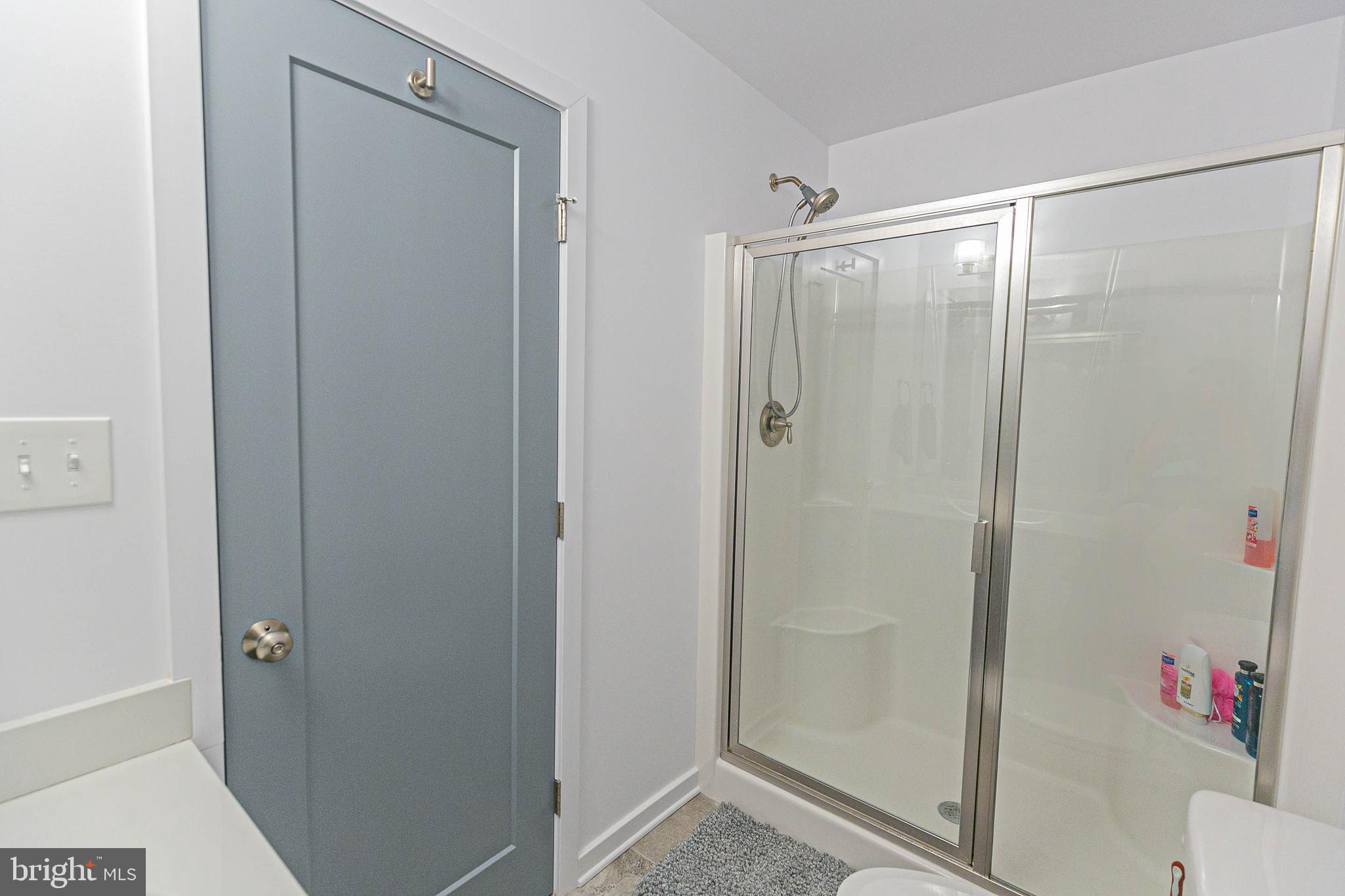 LAKE CAROLINE - Residential