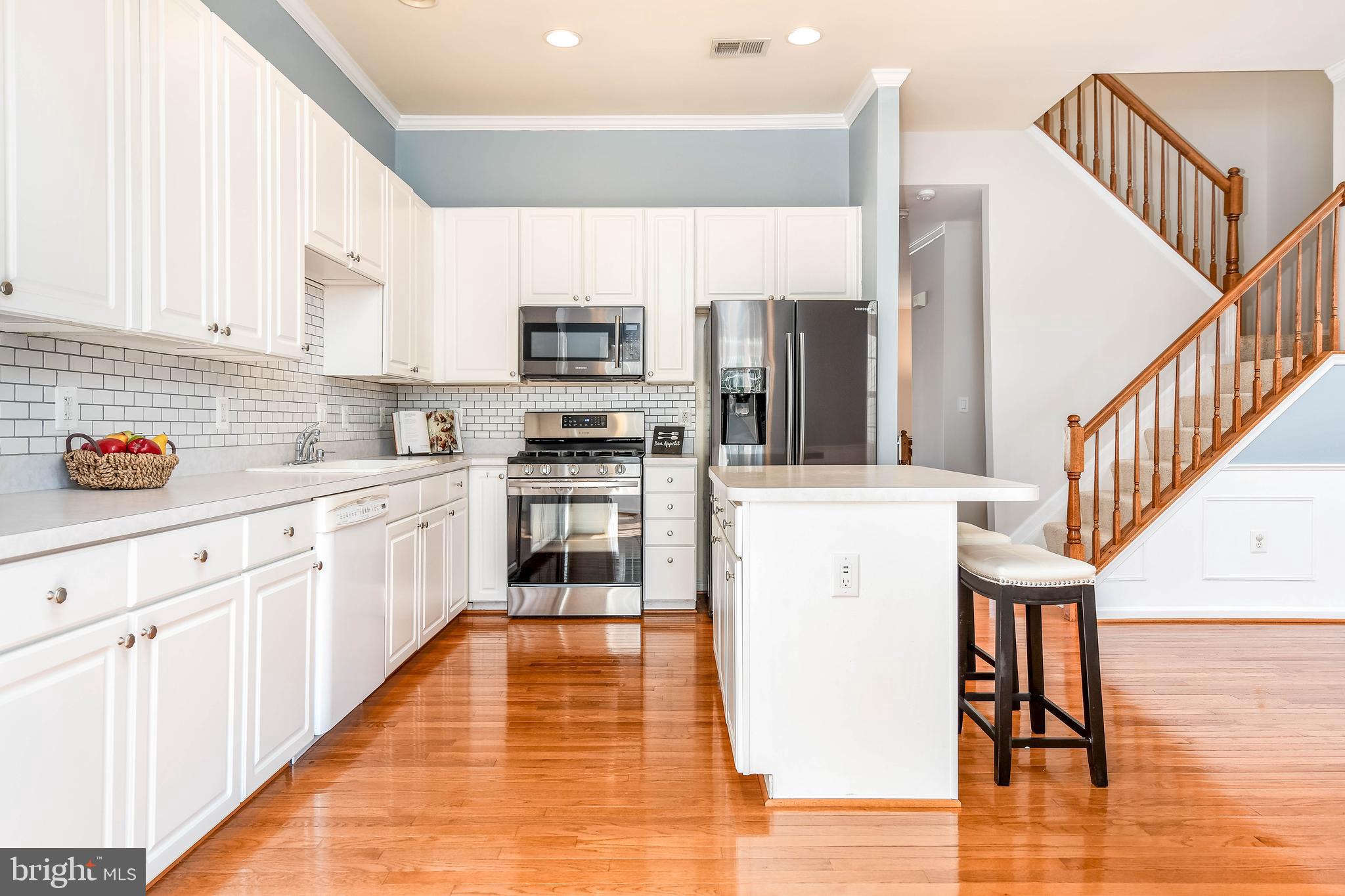 SOUTH RIDING - Residential