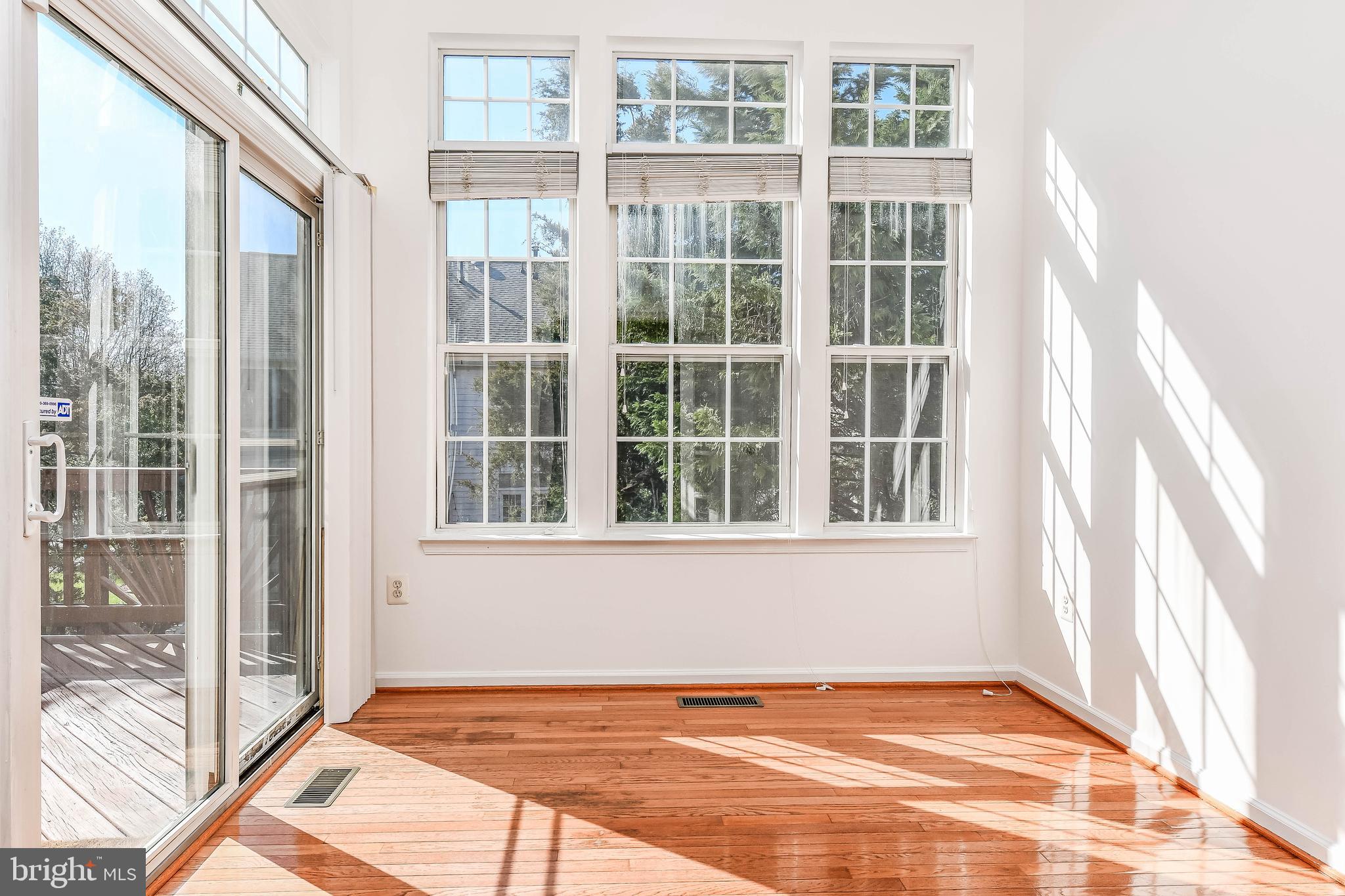 SOUTH RIDING - Residential