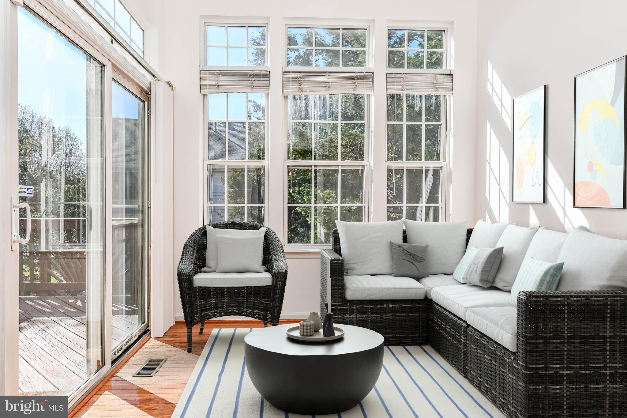 SOUTH RIDING - Residential