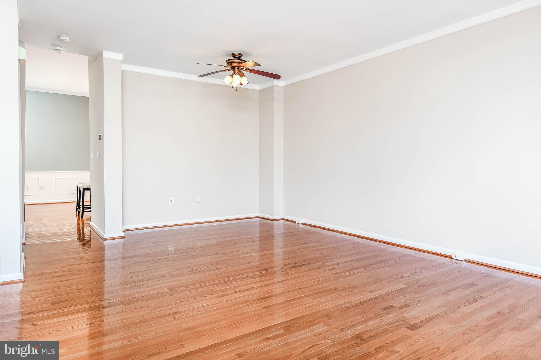 SOUTH RIDING - Residential