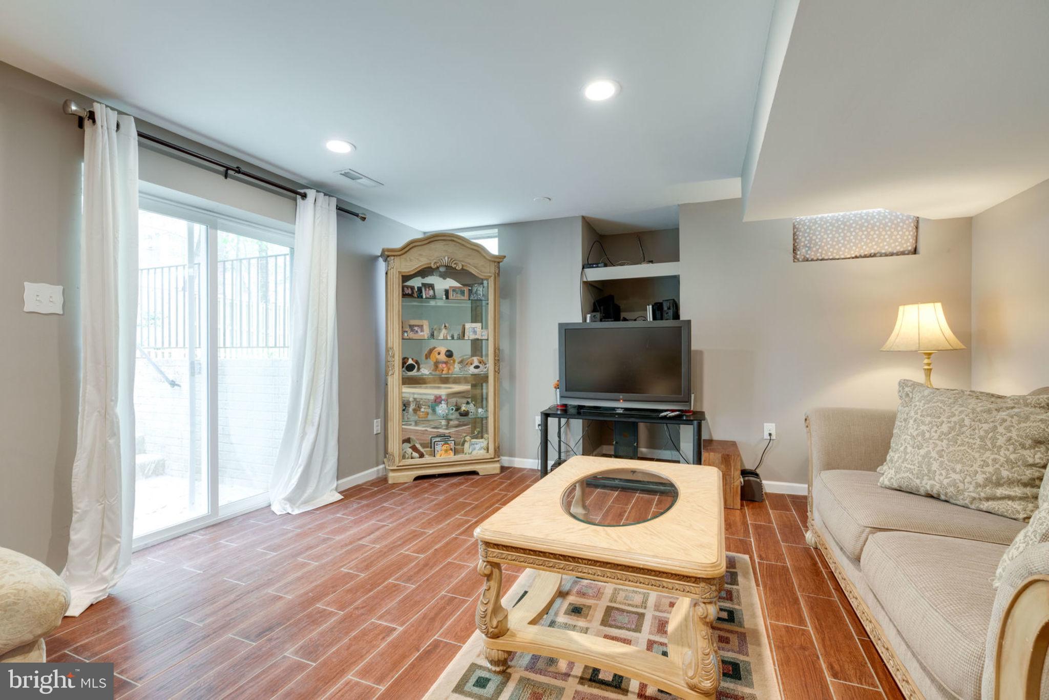 BRITTANY - Residential