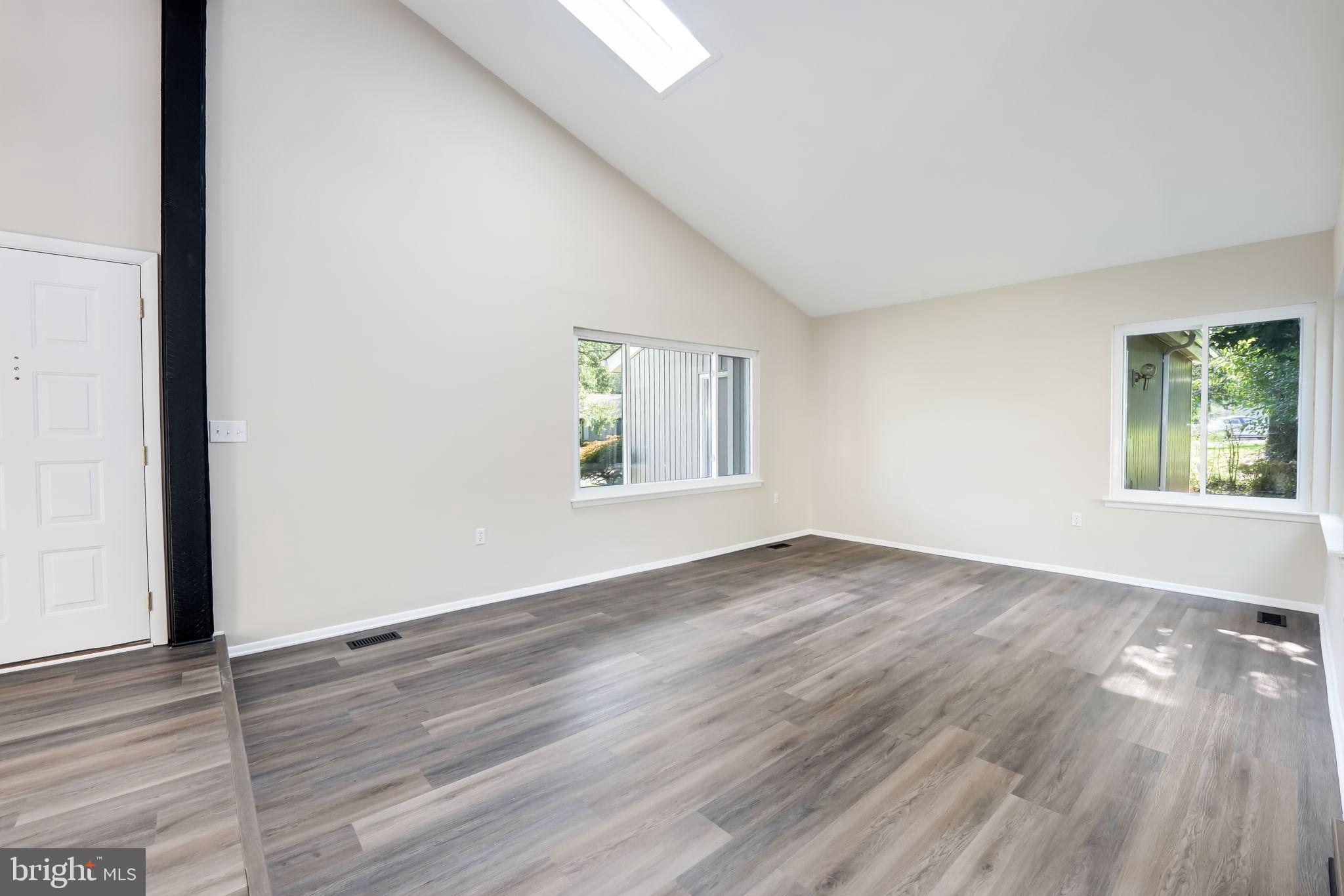 SOUTHERN GROVE - Residential