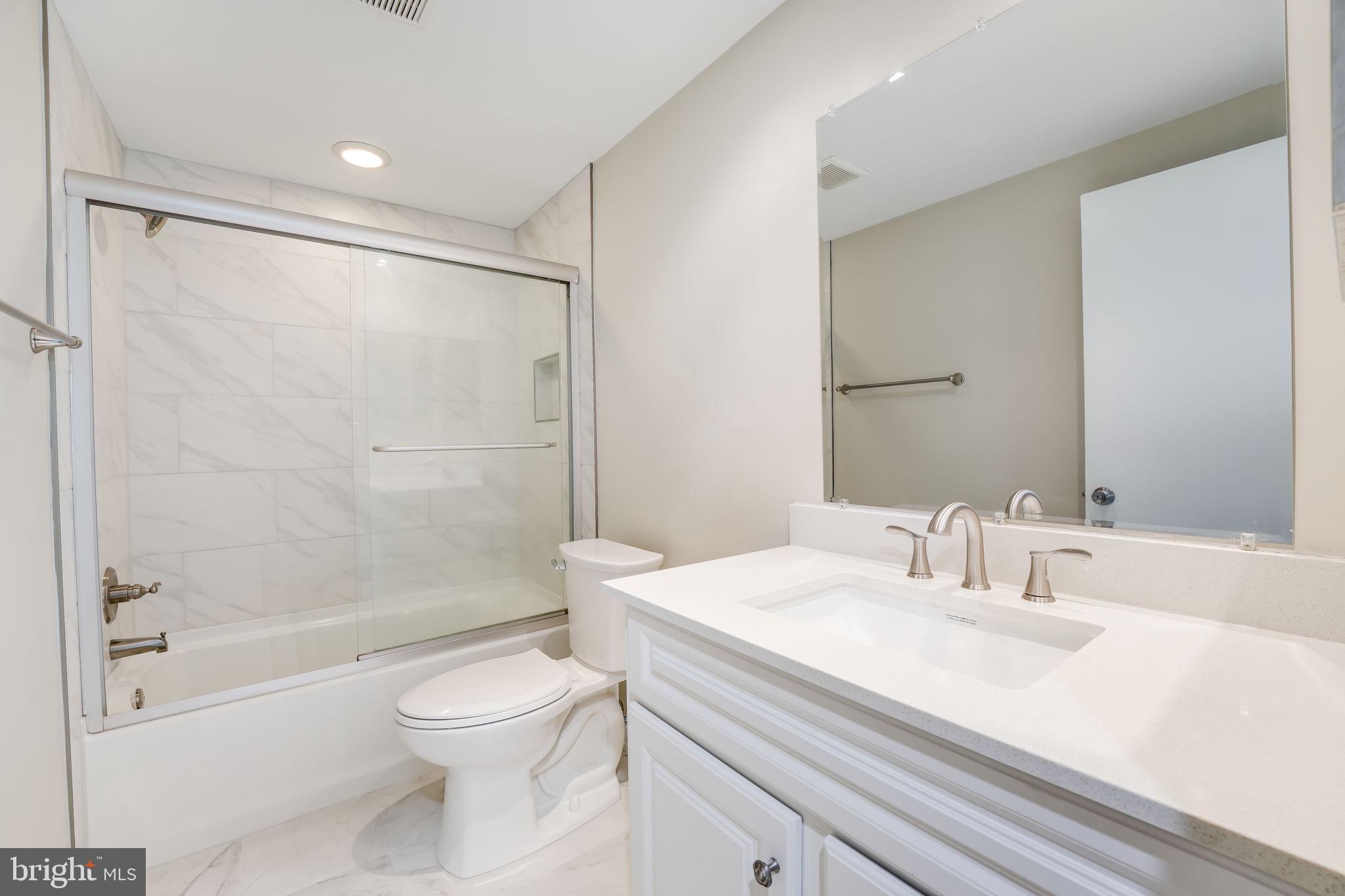 SOUTHERN GROVE - Residential