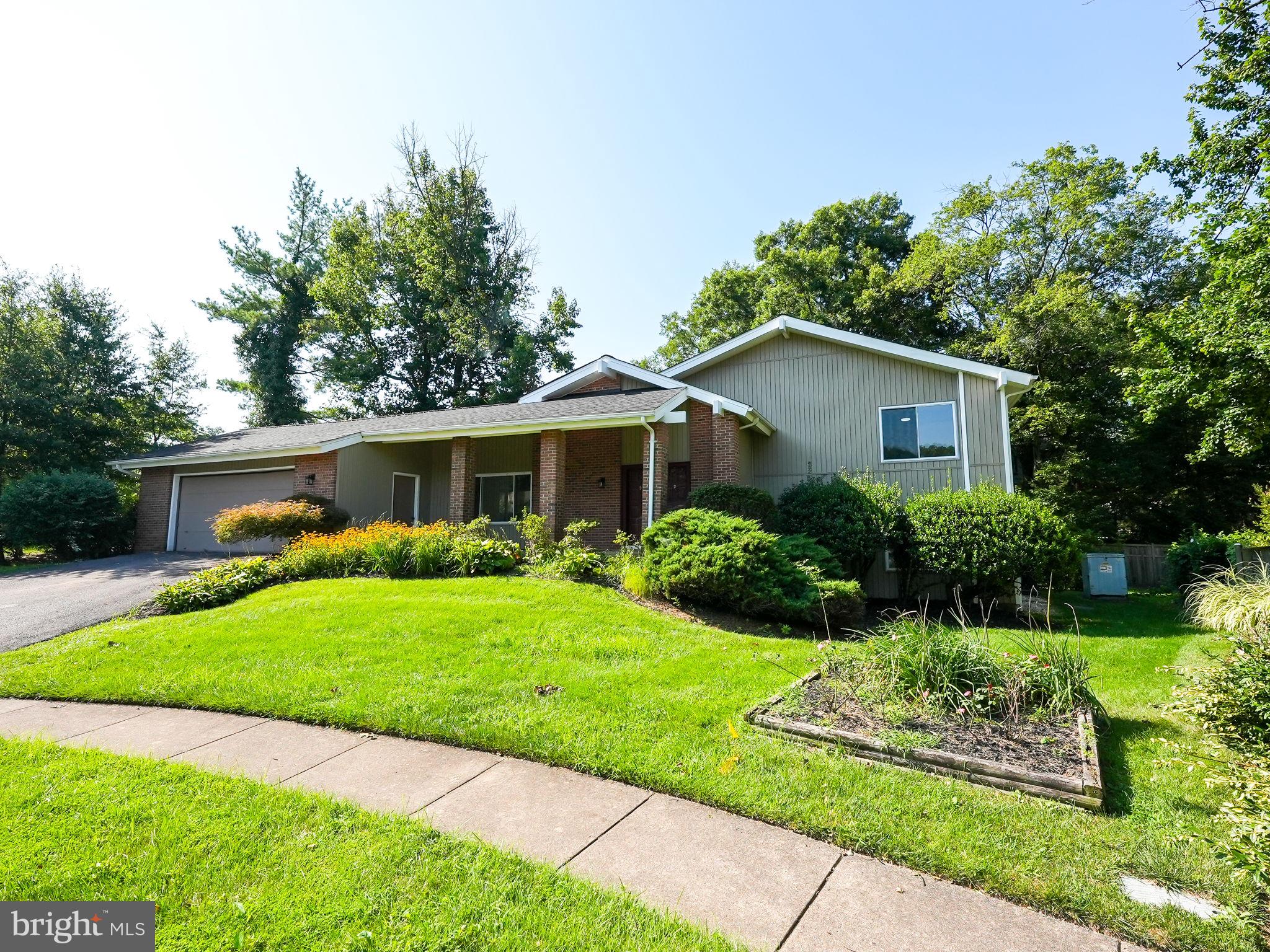 SOUTHERN GROVE - Residential