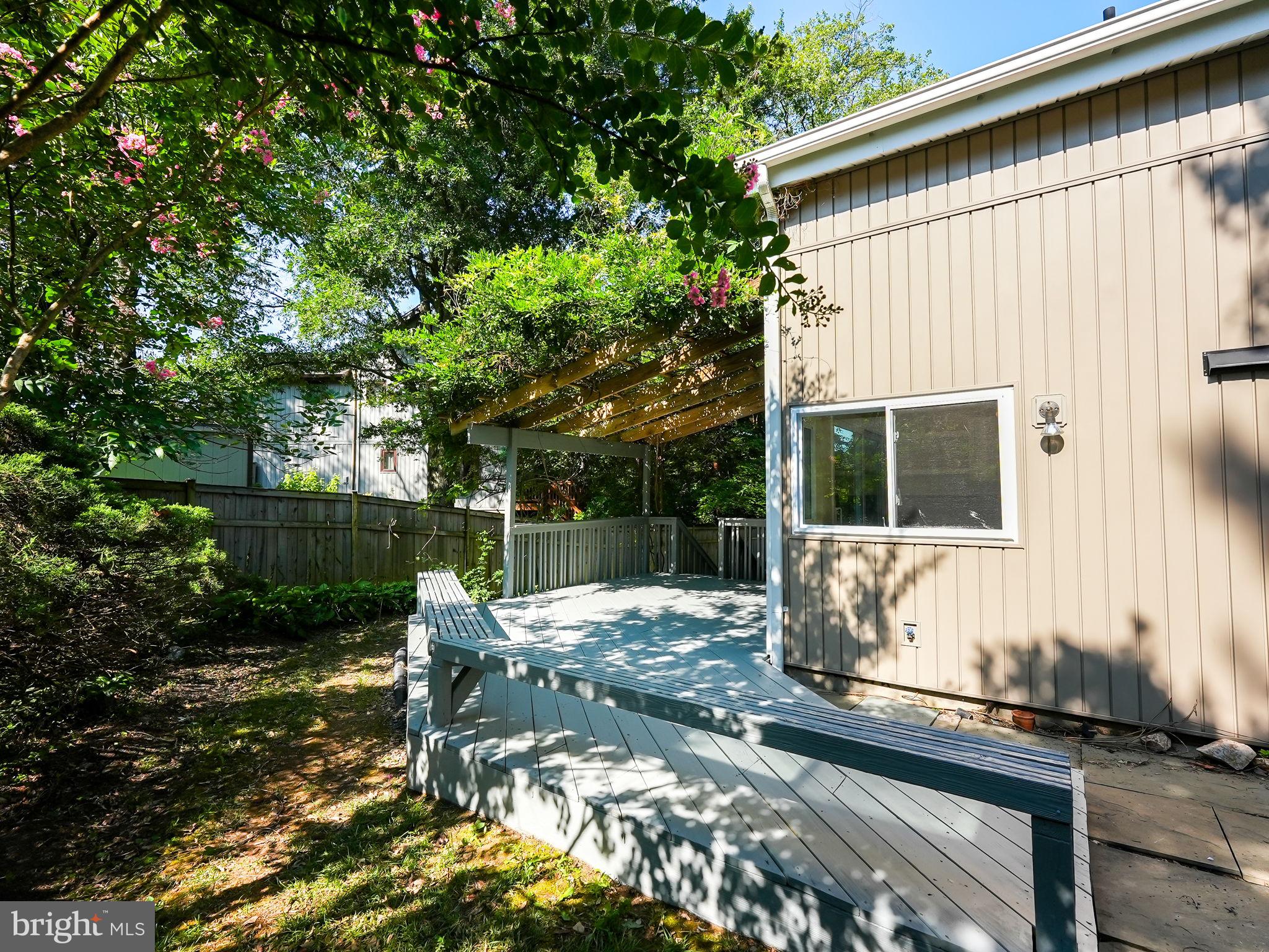 SOUTHERN GROVE - Residential