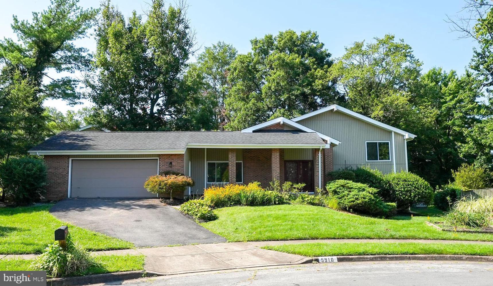 SOUTHERN GROVE - Residential