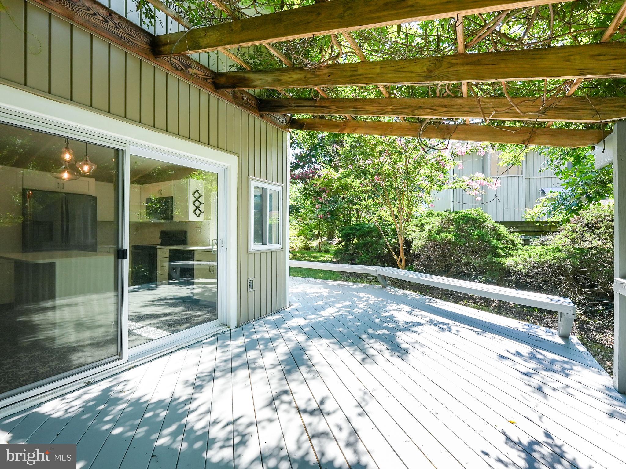 SOUTHERN GROVE - Residential